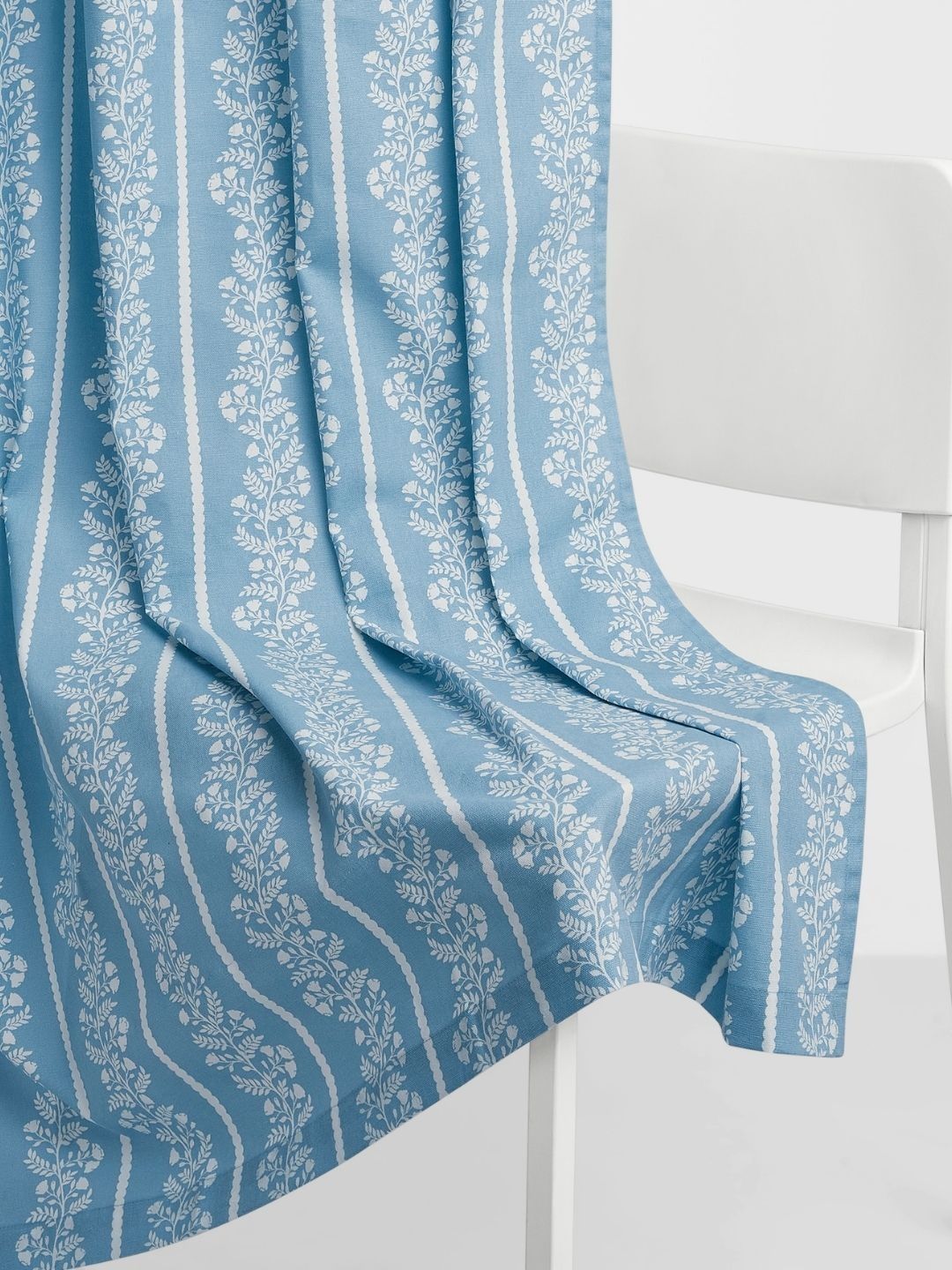 haus & kinder Blue Set of 2 Floral Room Darkening Window-picture-30