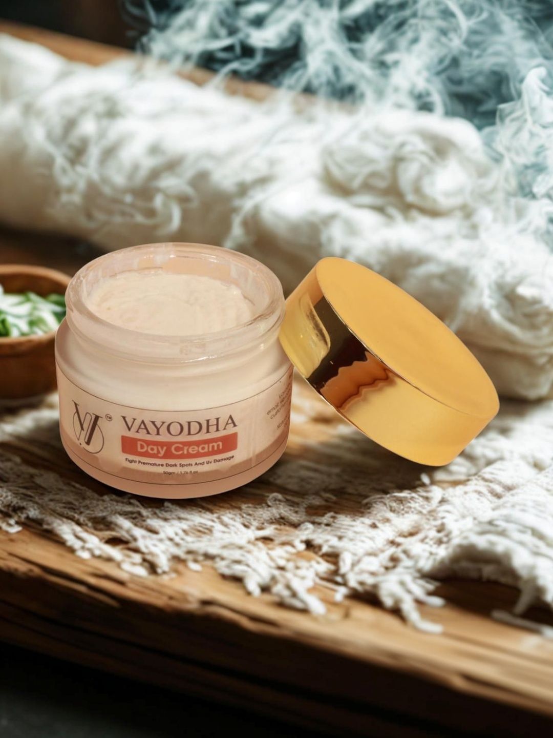 VAYODHA Day Cream For Dark Spots - 50 g-image-26