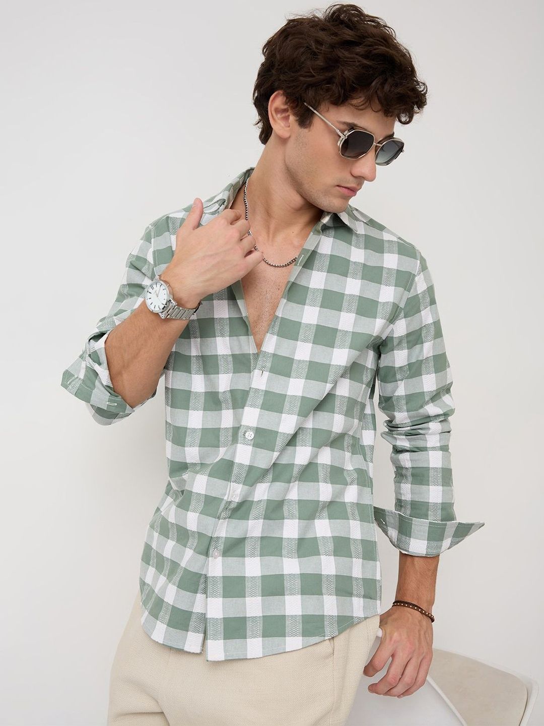 VASTRADO Men Classic Slim Fit Gingham Checks Checked Casual Shirt-image-13