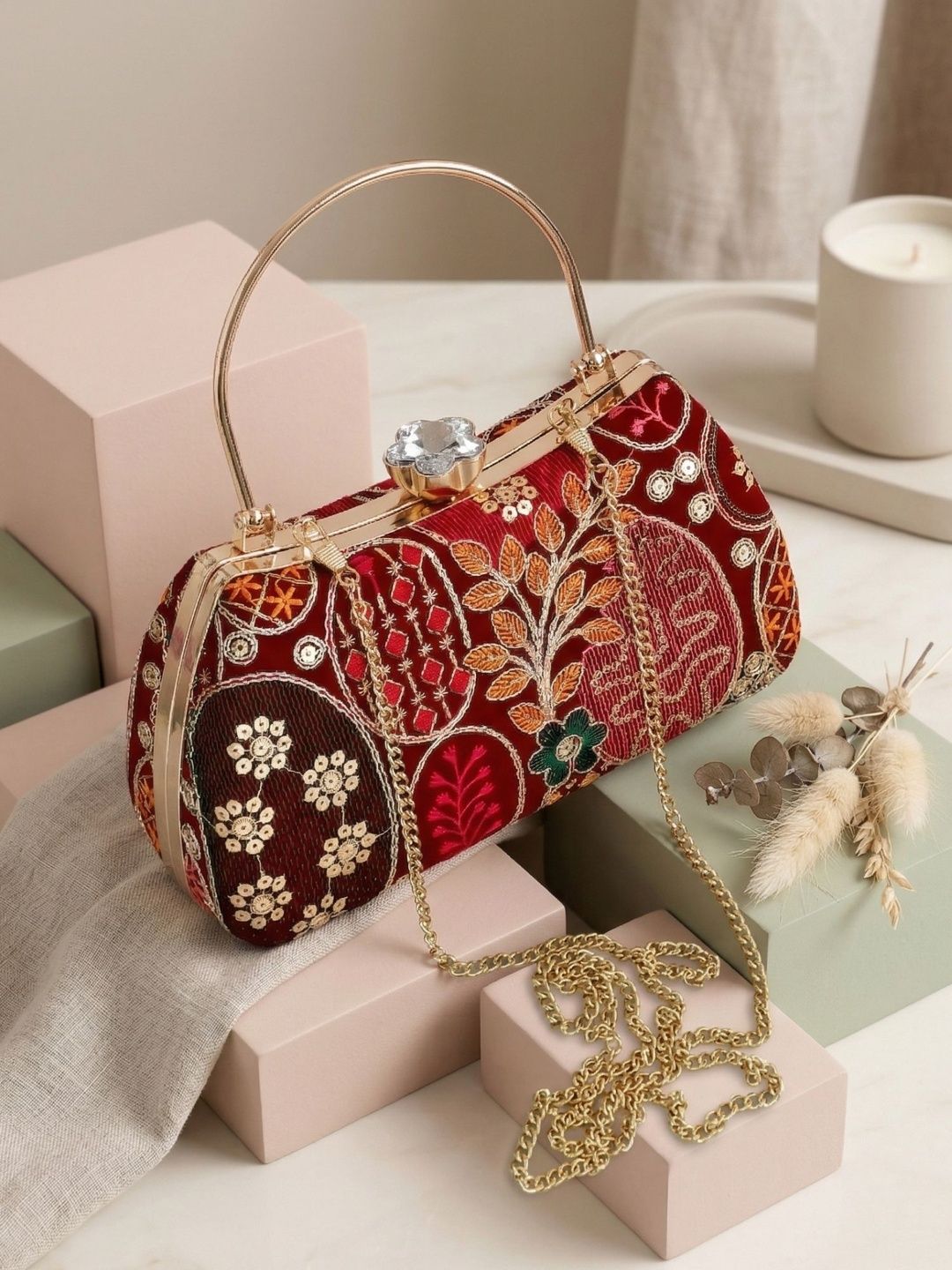 OSTY Embroidered Box Clutch-picture-24