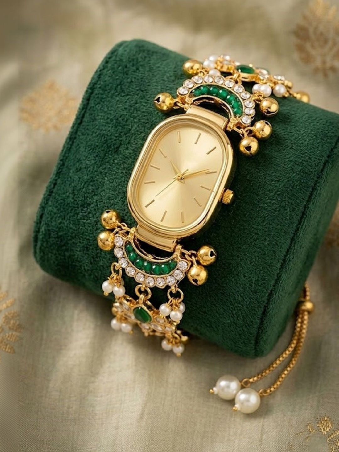 SZN Women Embellished Dial & Stainless Steel Embellished Straps Analogue Watch kashmiri watch beena chain-image-1