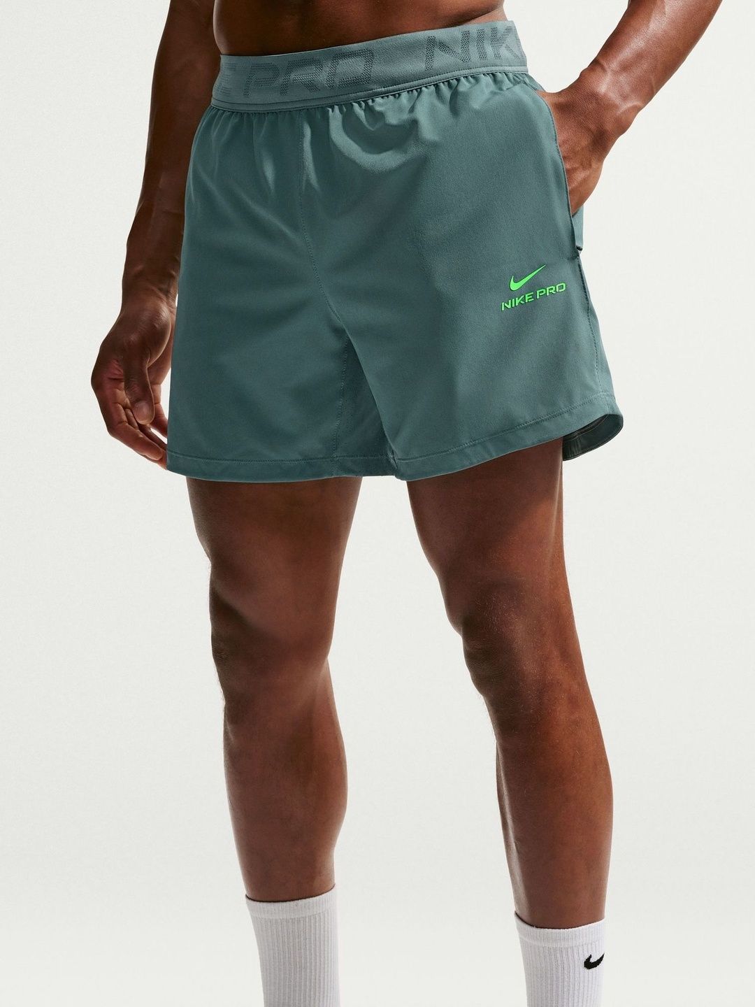 Nike Pro Training Men's Dri-FIT 15cm (approx.) Shorts-picture-17