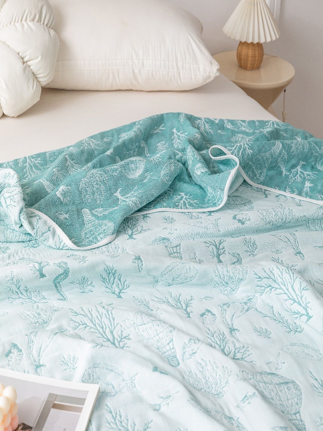 JC HOME Multicoloured AC Room 300 GSM Quilt-picture-15