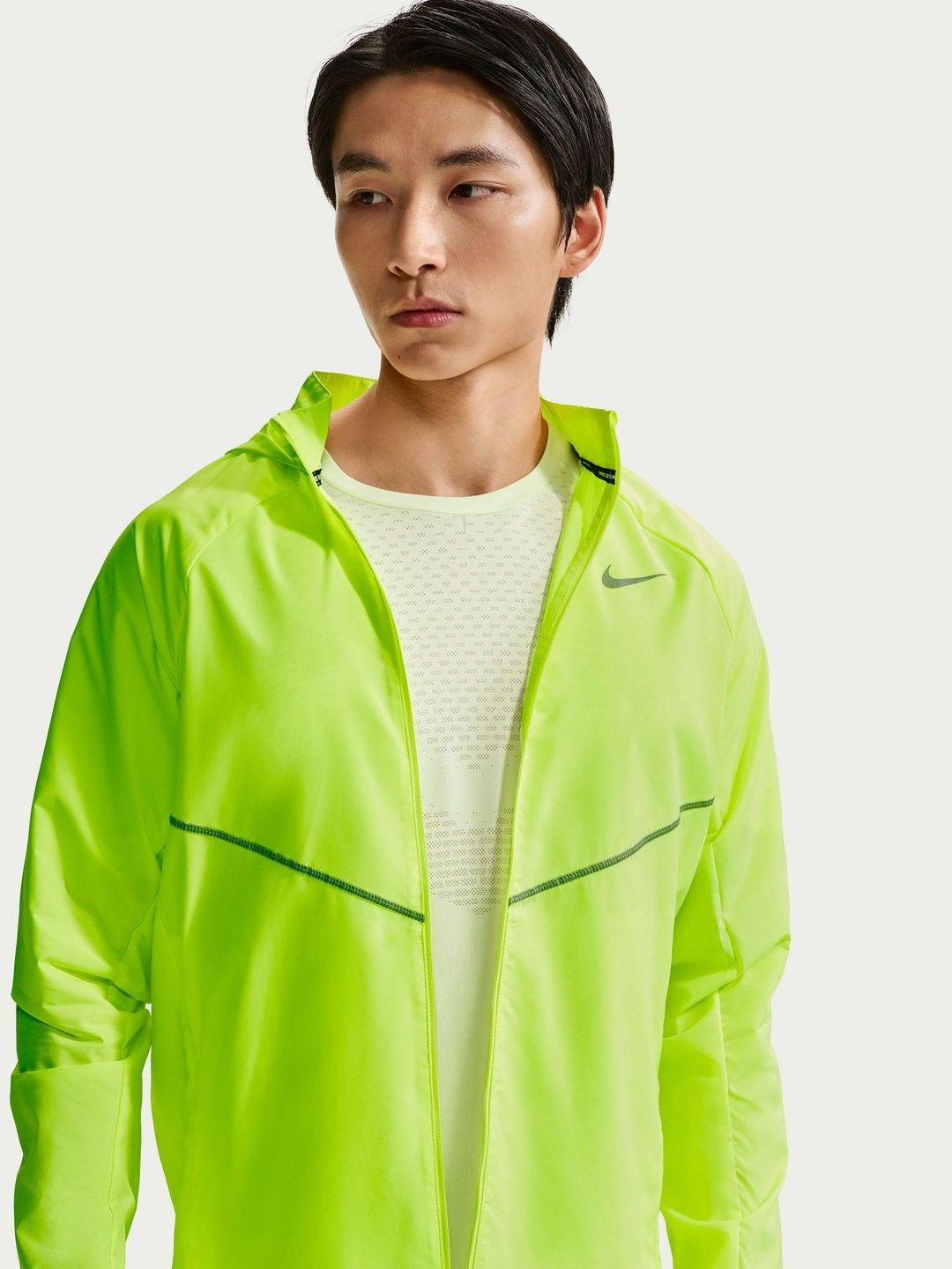 Nike Miler Men's Repel UV Protection Running Jacket-picture-48