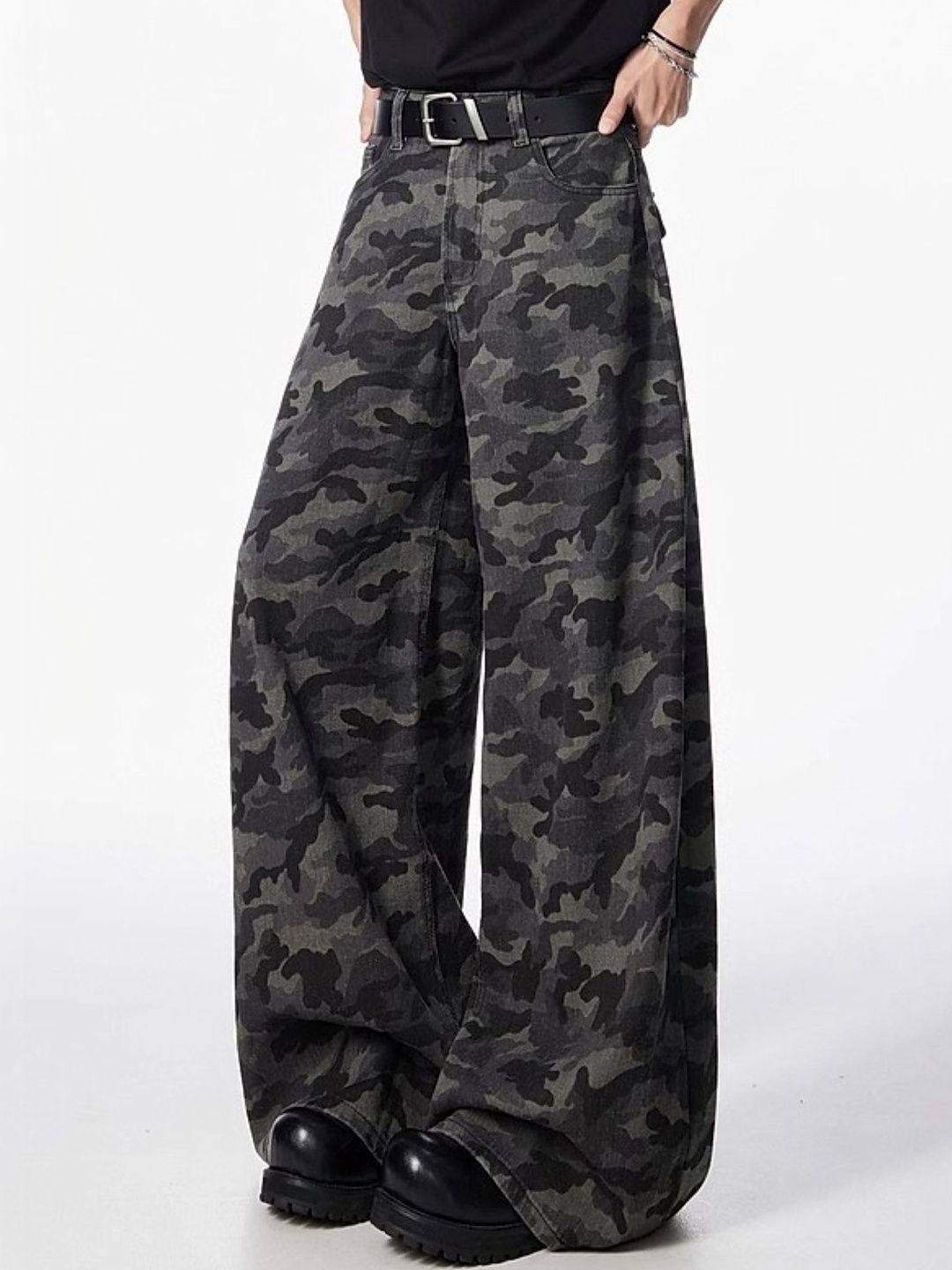 Suo Men Camouflage Printed Relaxed Trousers-picture-25