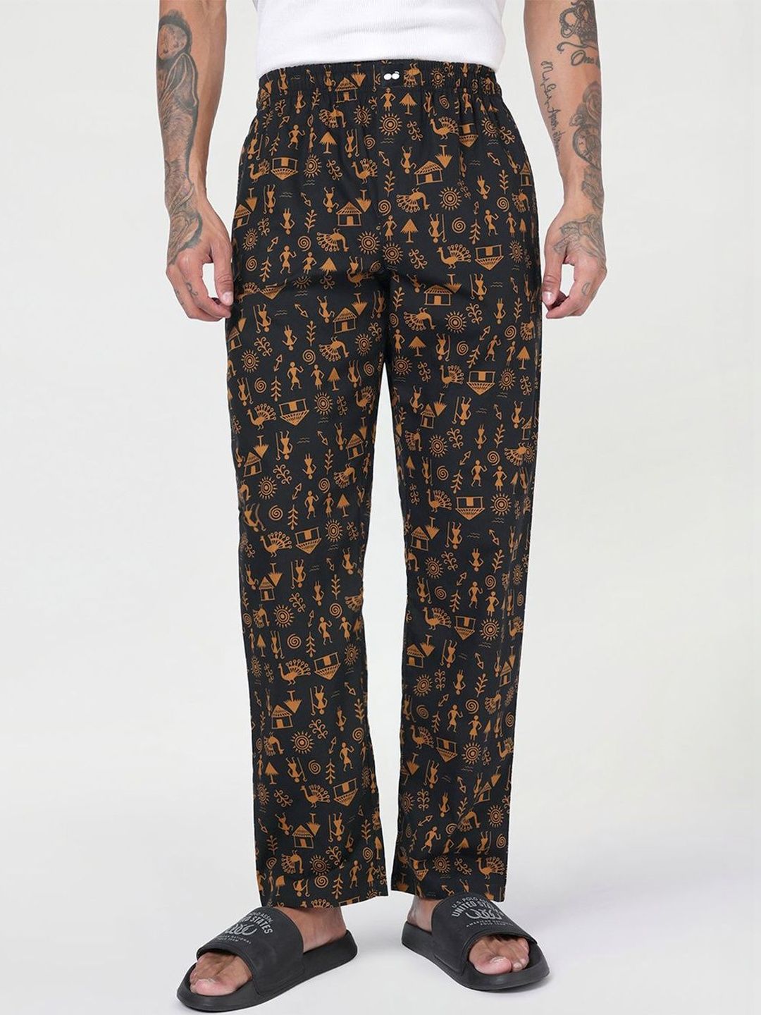 Bewakoof Printed Straight Fit Lounge Pants-image-18