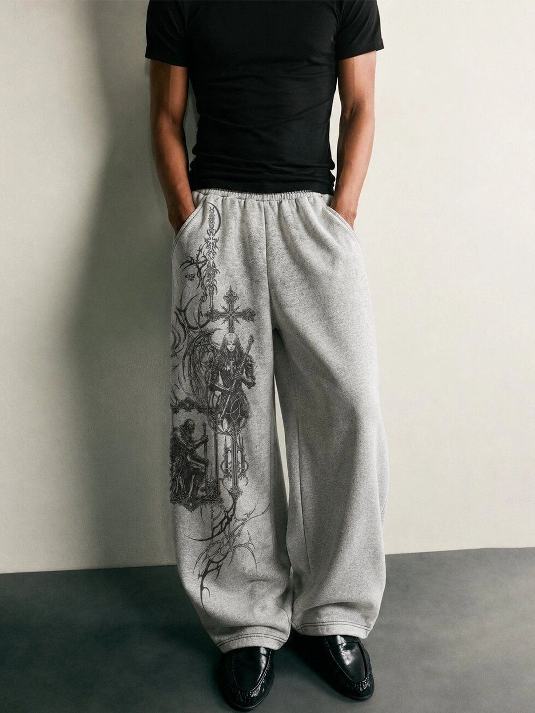GENRAGE Men Baggy Graphic Print Track Pants-picture-32