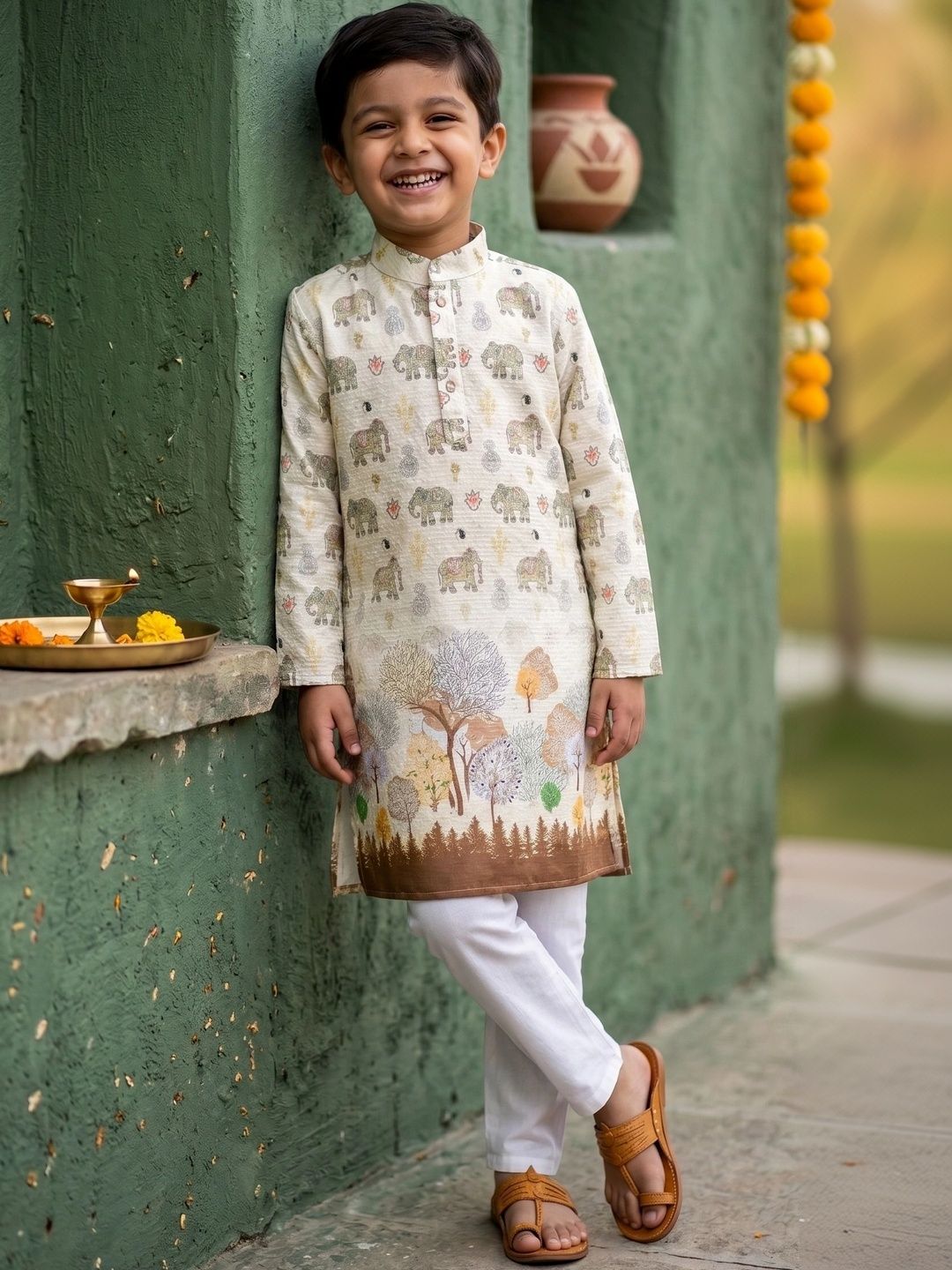 TAKE STYLE Boys Ethnic Motifs Printed Regular Kurta with Trousers-picture-27