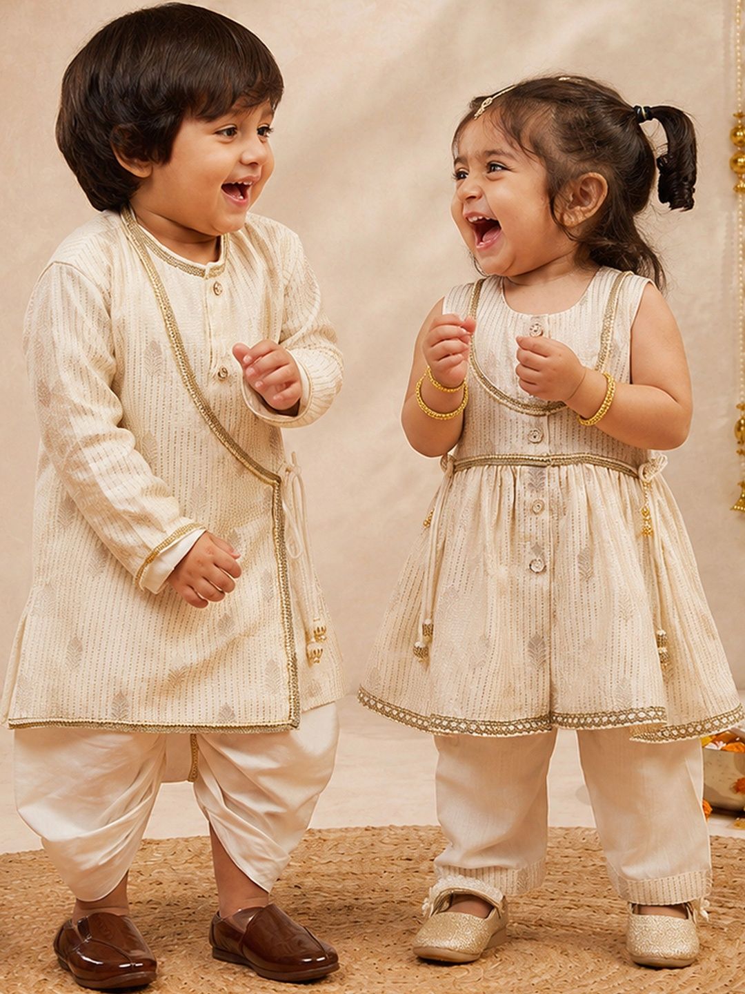 VASTRAMAY Girls Empire Gotta Patti Kurta with Trousers-image-26