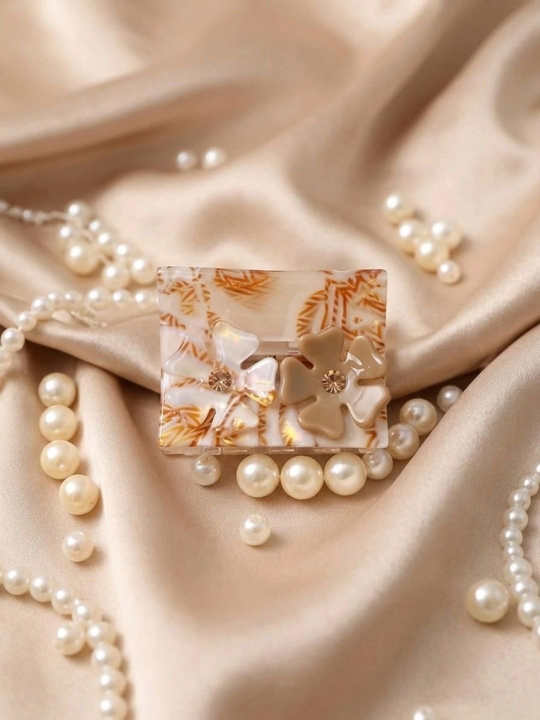 Radhya Accessories Women Embellished Claw Clip-picture-24