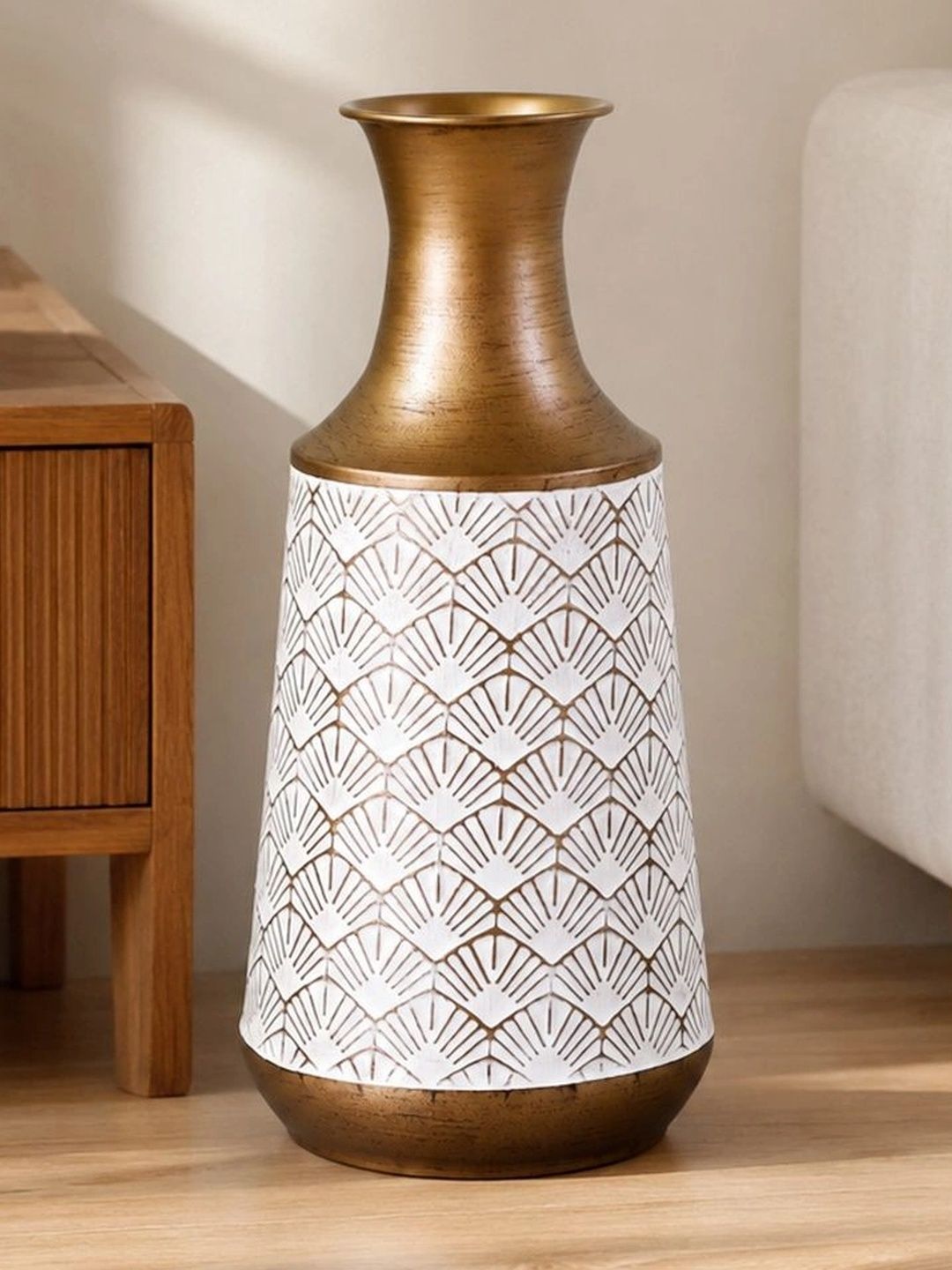 NFI essentials White Textured Metal Flower Vase-picture-12