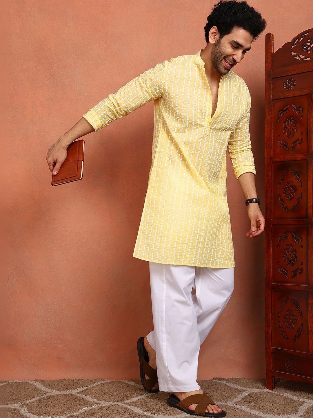 See Designs Men Ethnic Motifs Embroidered Regular Thread Work Pure Cotton Kurta with Pyjamas-picture-51
