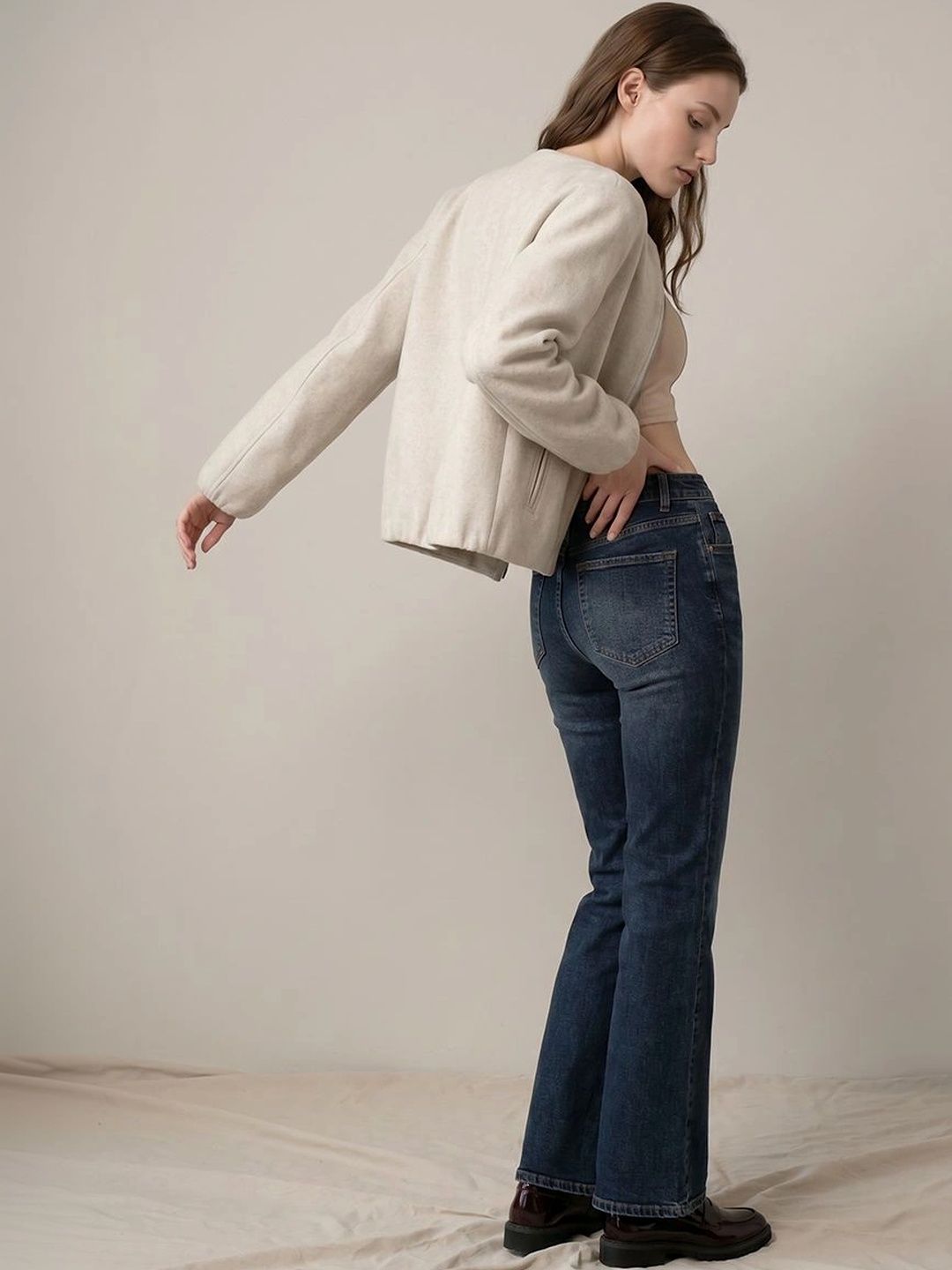 Vero Moda Women Bootcut High-Rise Light Fade Stretchable Jeans-picture-31