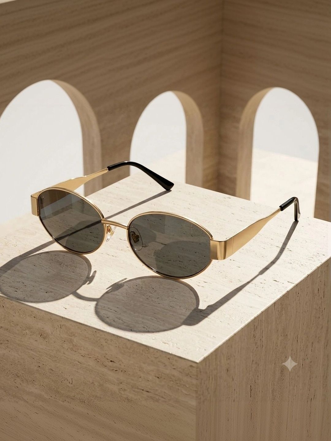 RICH CLUB Unisex Grey Lens & Gold-Toned Oval Sunglasses With UV Protected Lens-picture-31