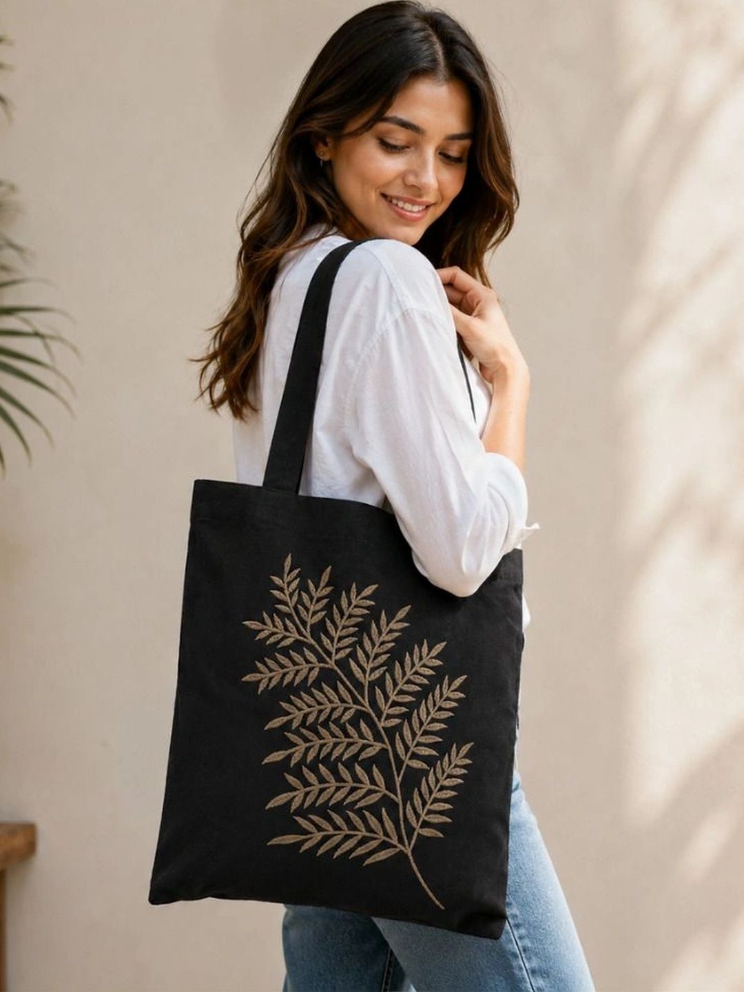 FUSIONARI Structured Tote Bag-image-17