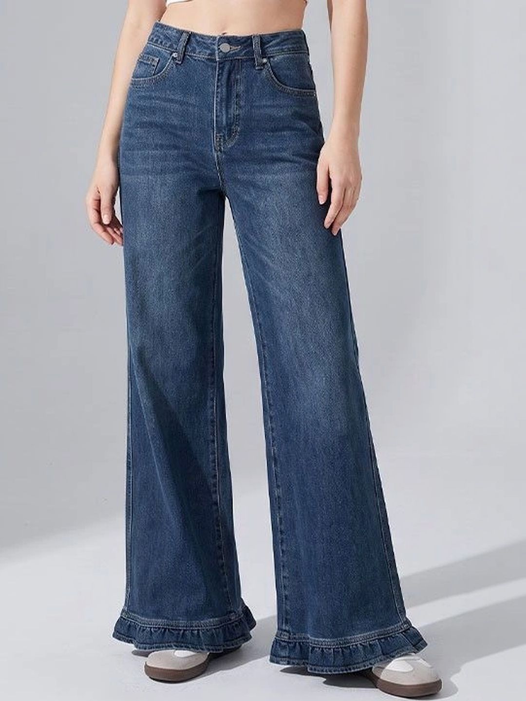Suo Women Regular Fit Mid-Rise Light Fade Jeans-picture-52