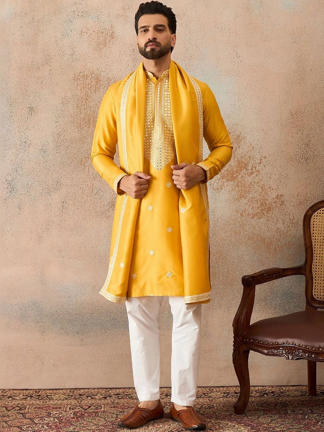 House of Pataudi Men Ethnic Motifs Embroidered Regular Mirror Work Kurta with Pyjamas & With Dupatta-picture-13