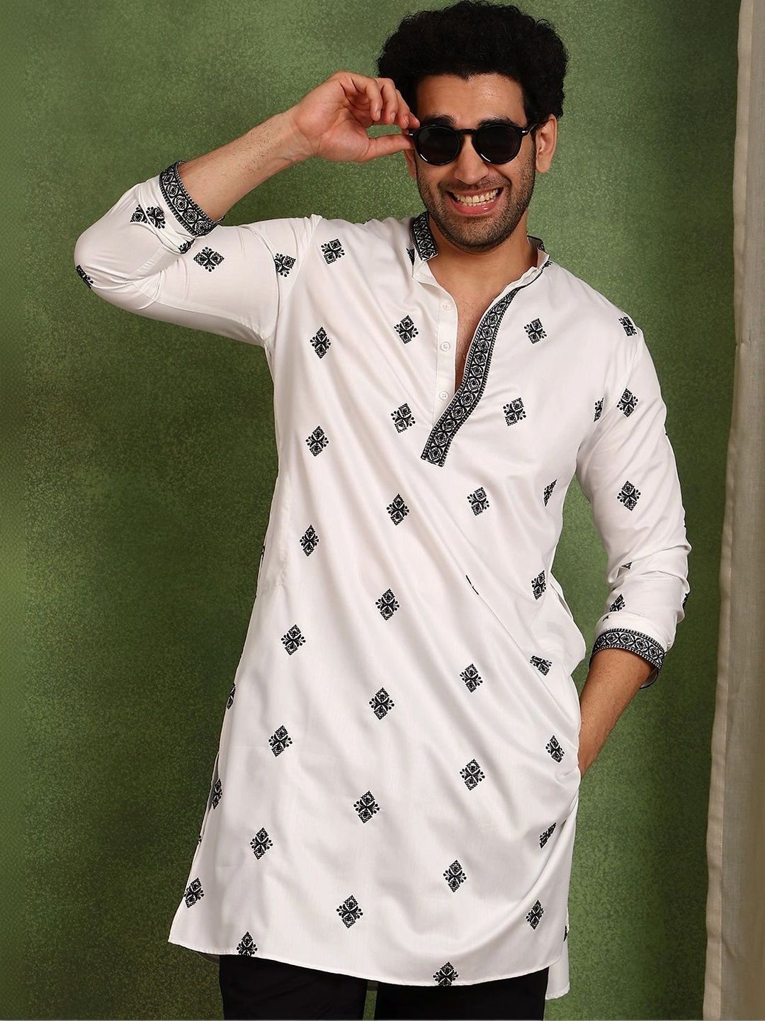 See Designs Men Embellished Thread Work Satin Kurta-picture-26