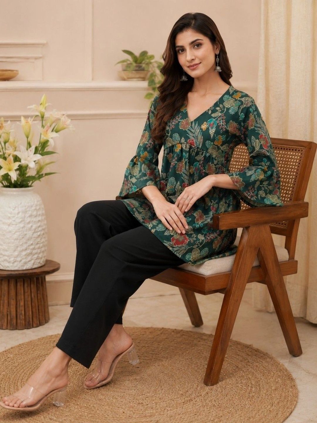 Sangria Floral Print Flared Sleeve Top-picture-20
