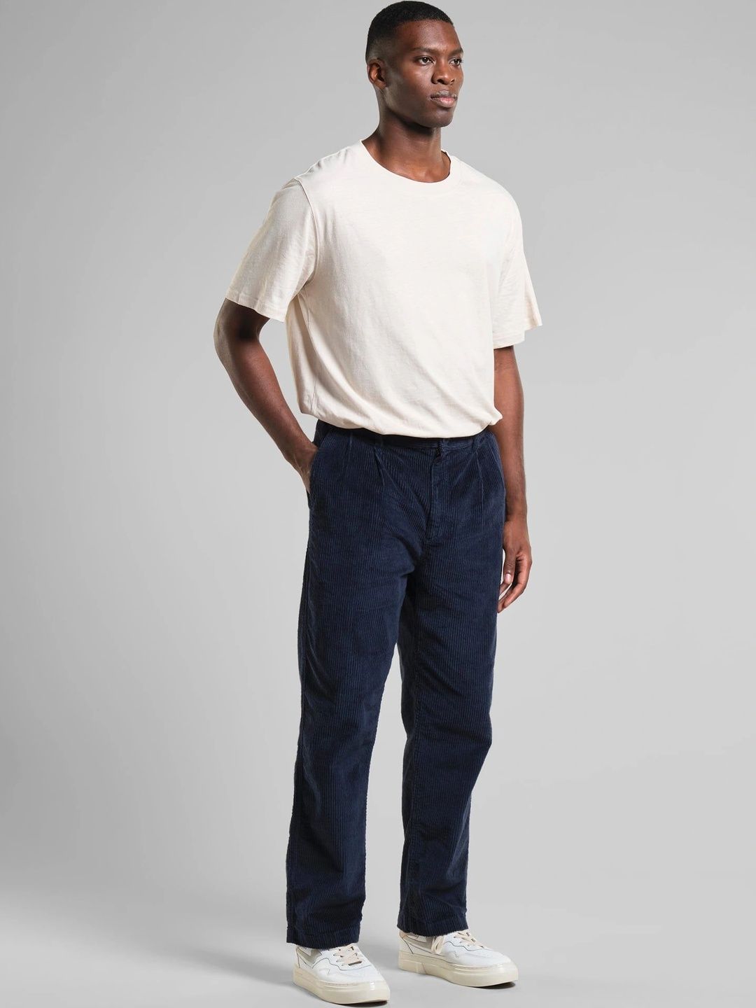 Global Jeans Men Regular Fit Mid-Rise Jeans-picture-57