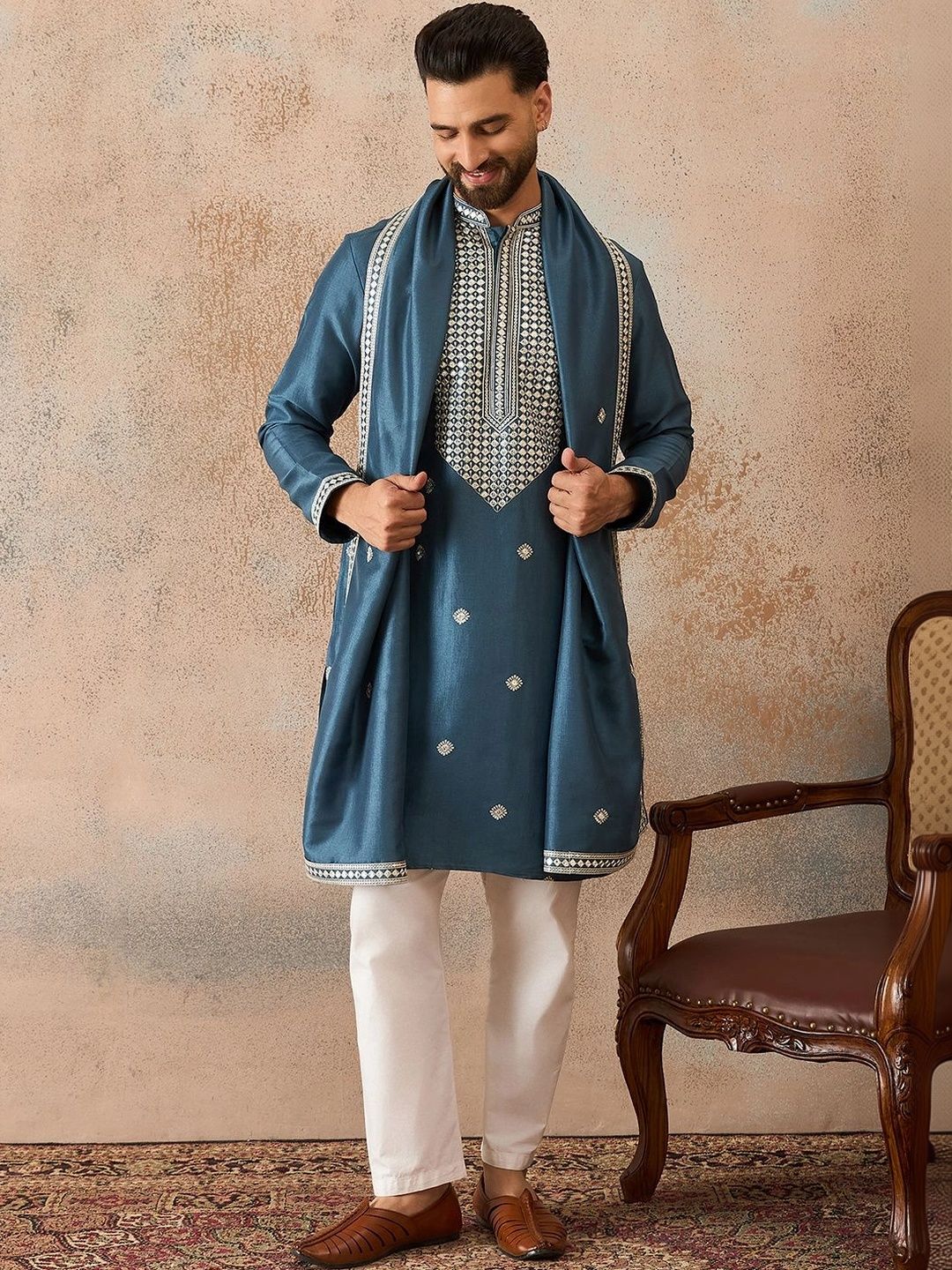 House of Pataudi Men Embroidered Thread Work Summer Sheers Kurta-image-10