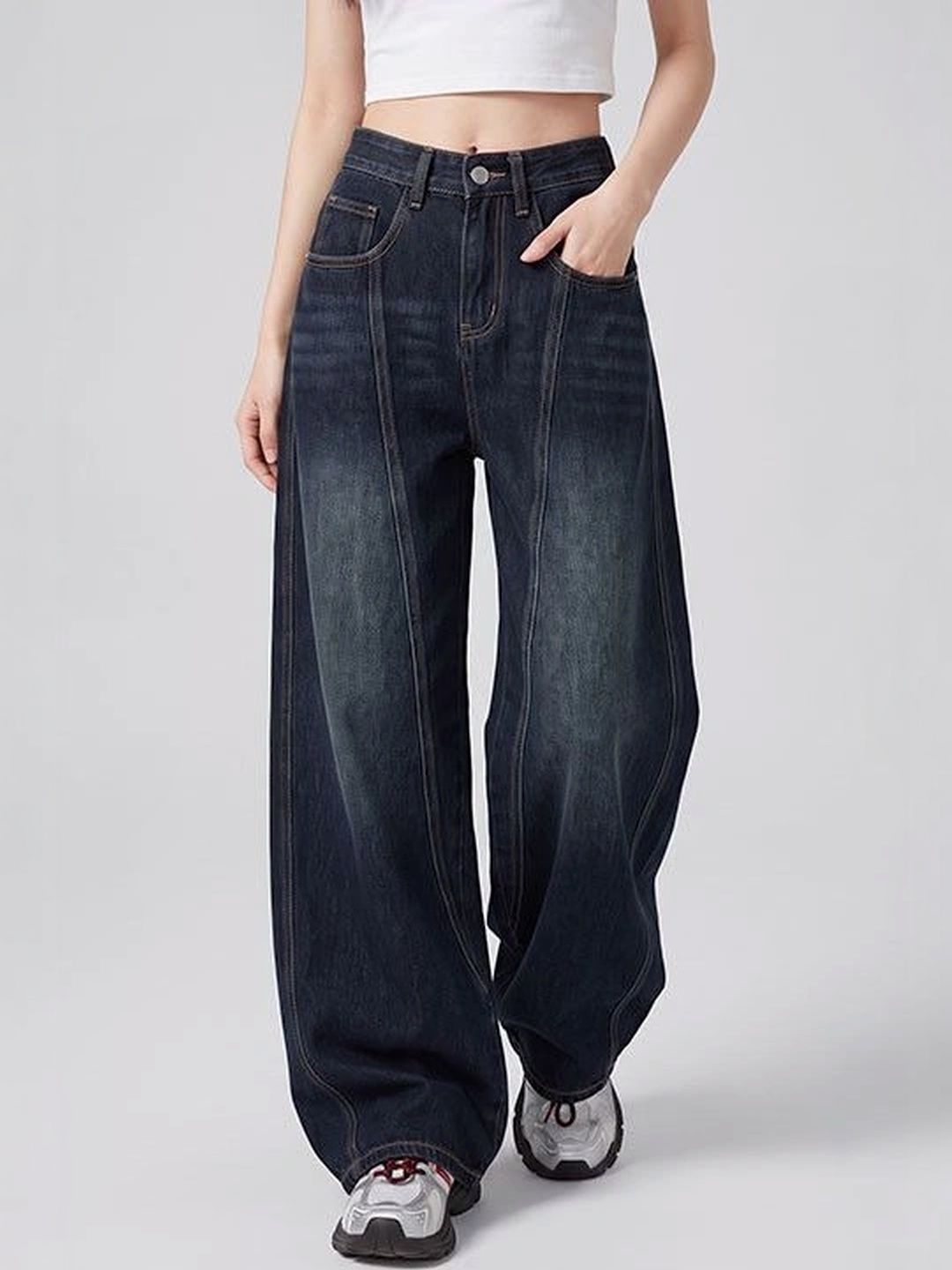 Suo Women Regular Fit Mid-Rise Heavy Fade Jeans-picture-19
