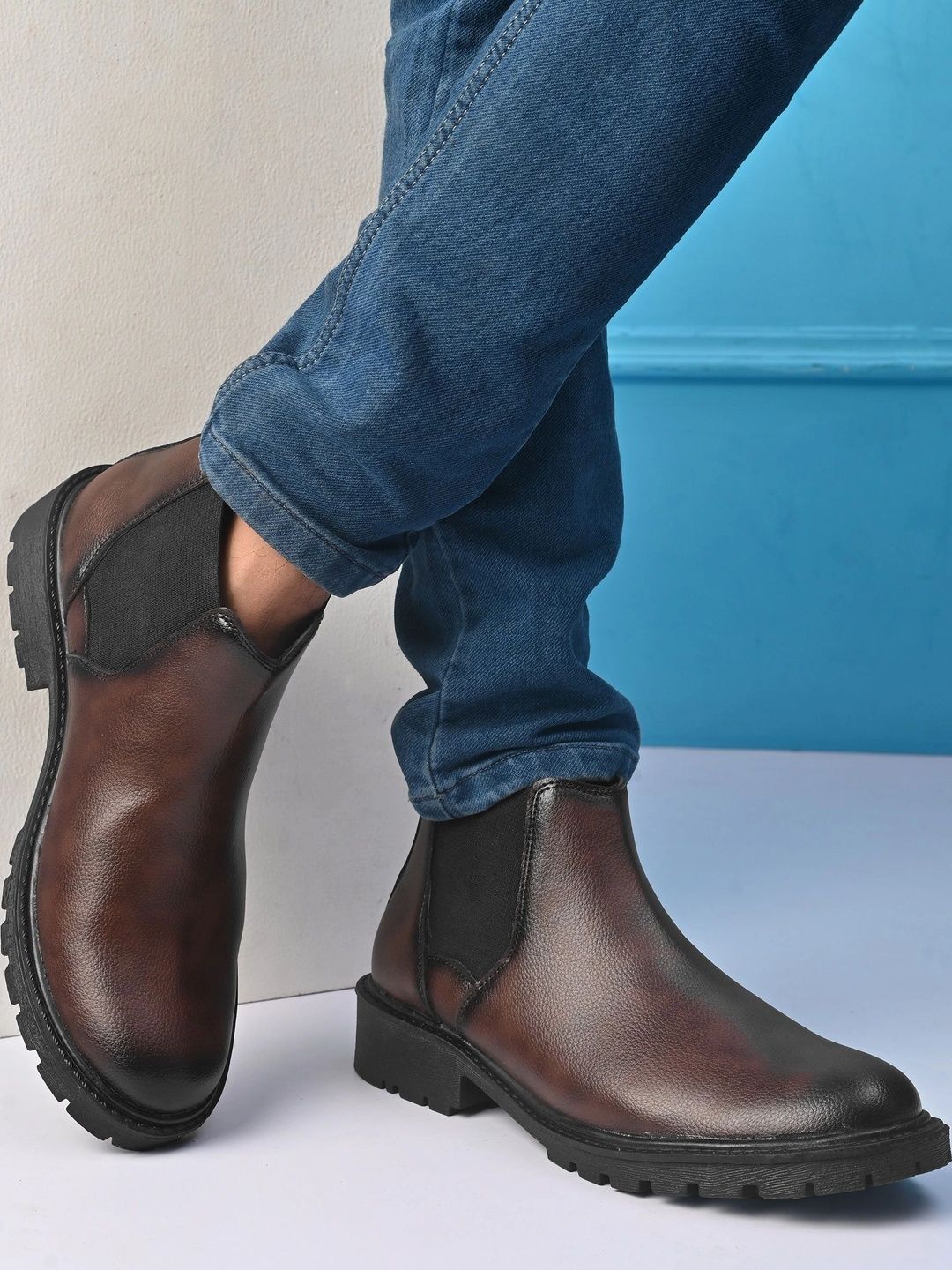The Roadster Lifestyle Co Men Round Toe Slip-On Chelsea Boots-picture-36