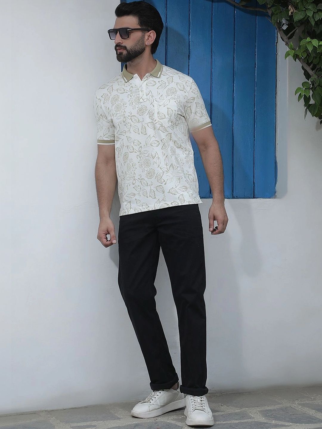 Crimsoune Club Men Floral Printed Polo Collar Pockets Slim Fit T-shirt-picture-23