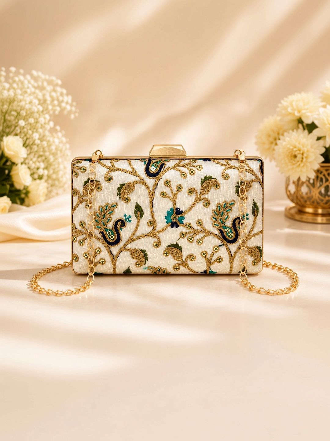 Rapid Costore Embroidered Embellished Box Clutch-picture-27