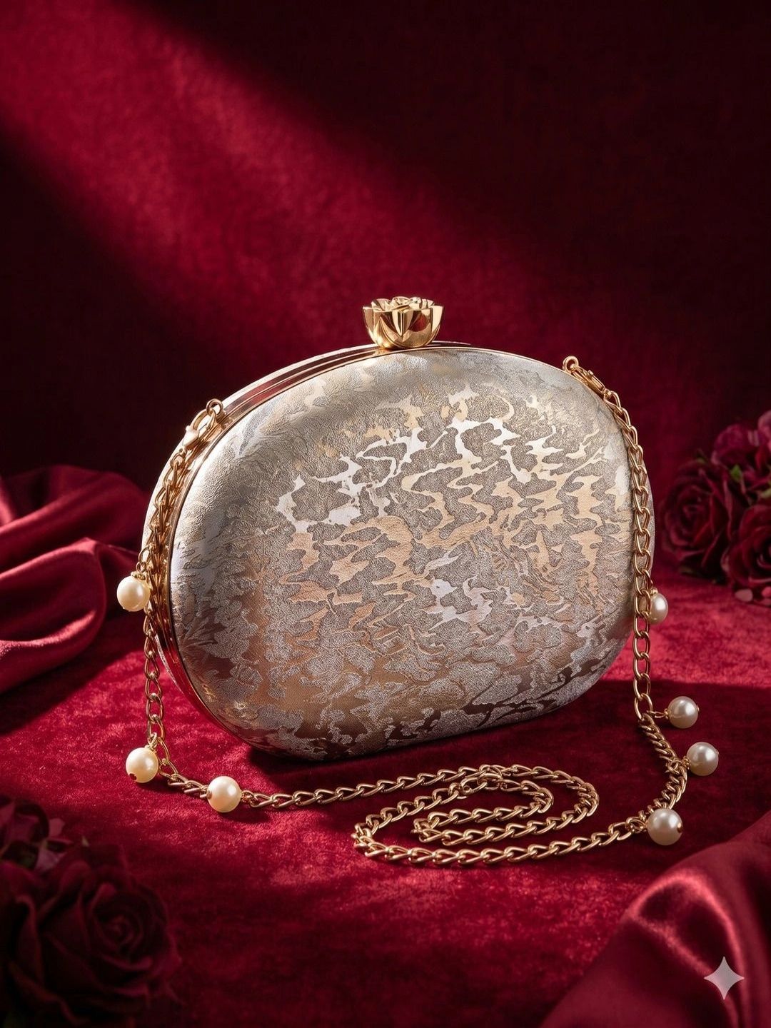 Nui Textured Handheld Bag-picture-20
