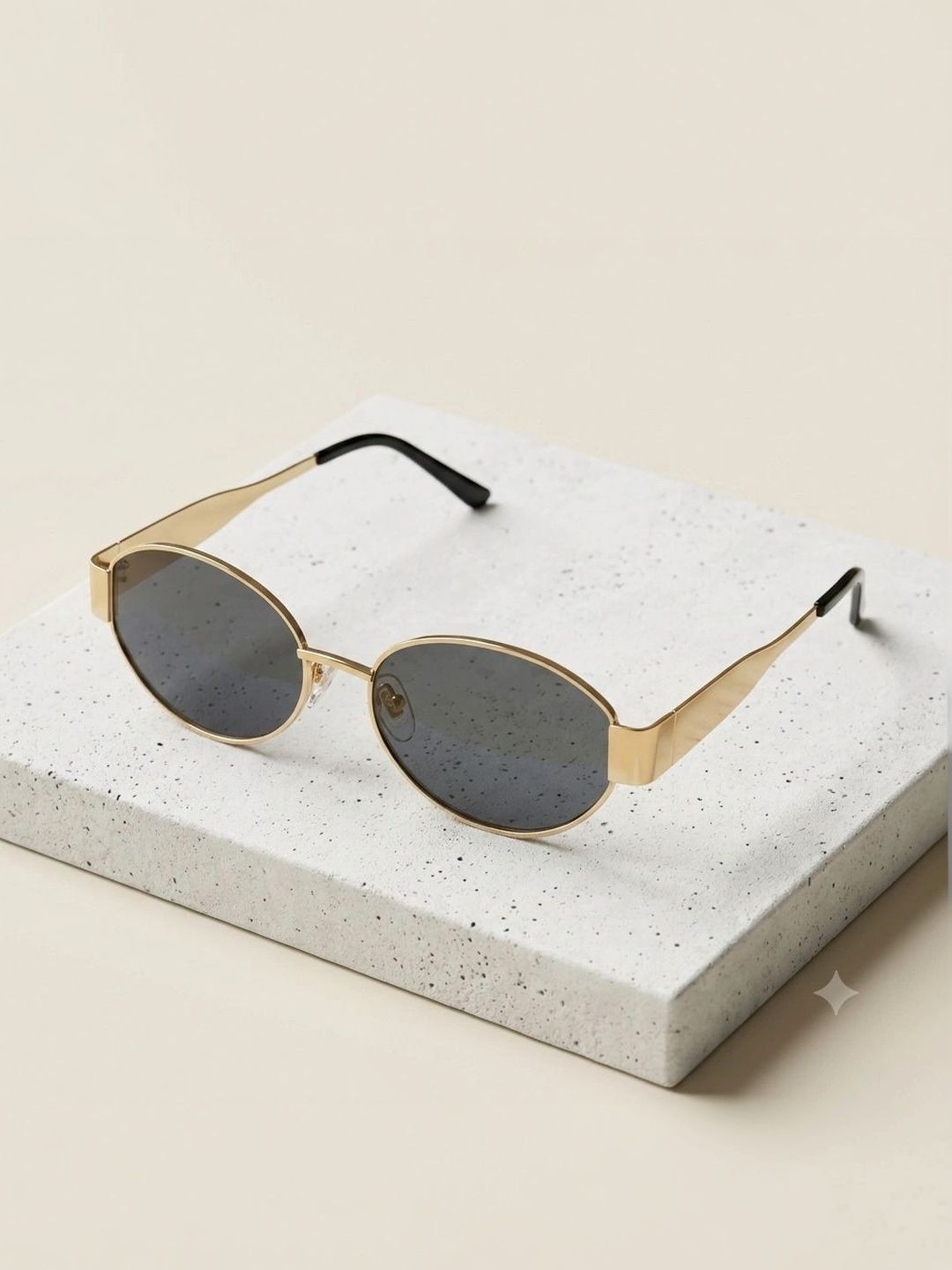RICH CLUB Unisex Grey Lens & Gold-Toned Oval Sunglasses With UV Protected Lens-picture-12