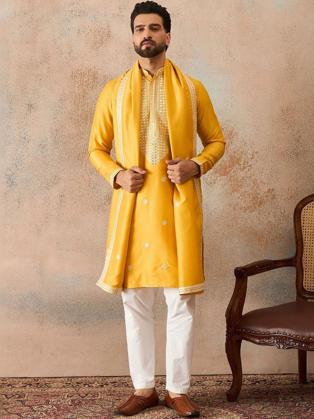 House of Pataudi Men Embellished Mirror Work Grandeur & Majestic Artwork Kurta-picture-45
