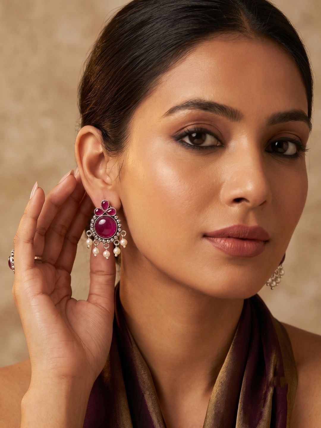 AURIUMM Geometric Drop Earrings-picture-19