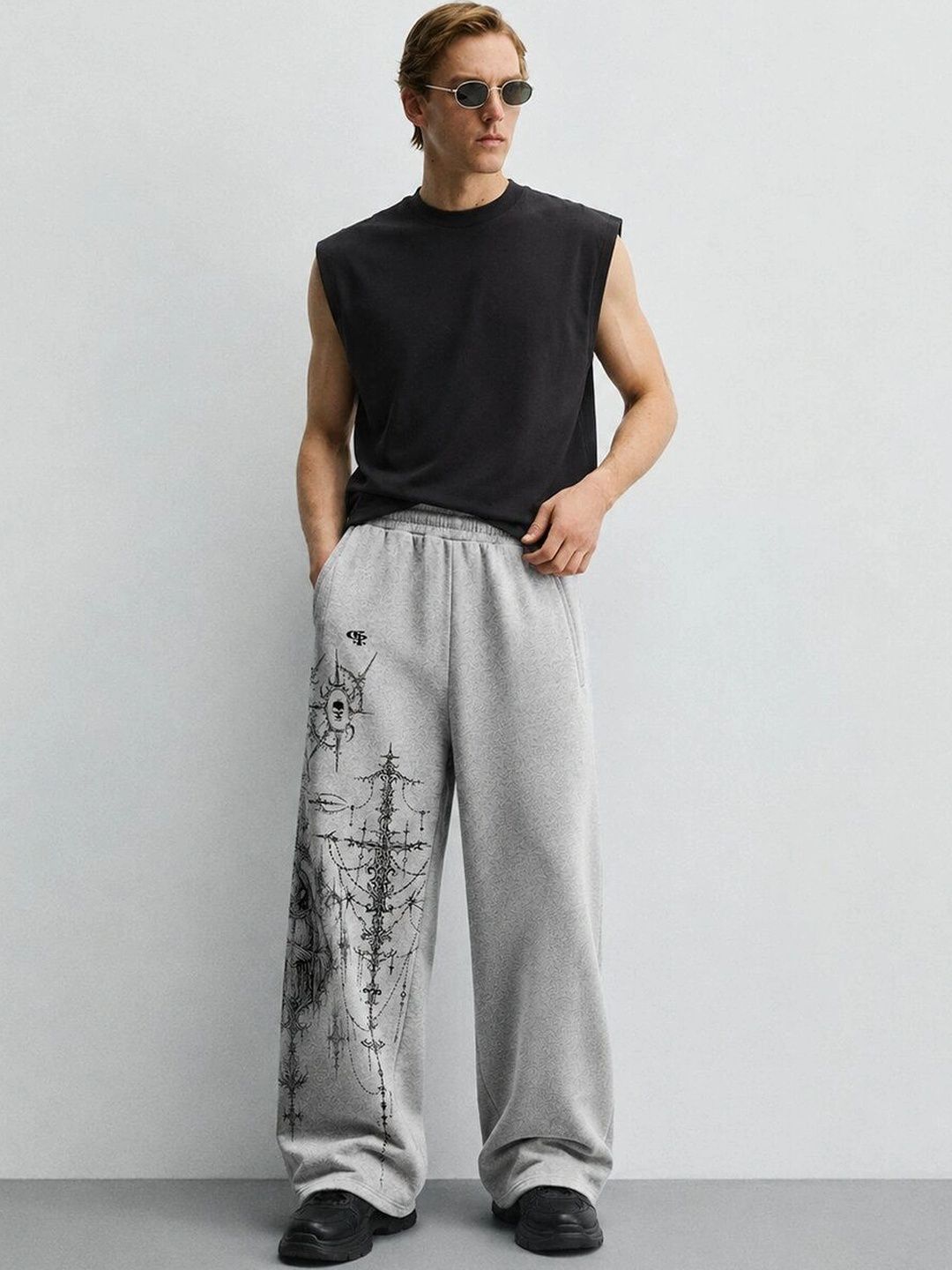 GENRAGE Men Baggy Graphic Print Track Pants-picture-36