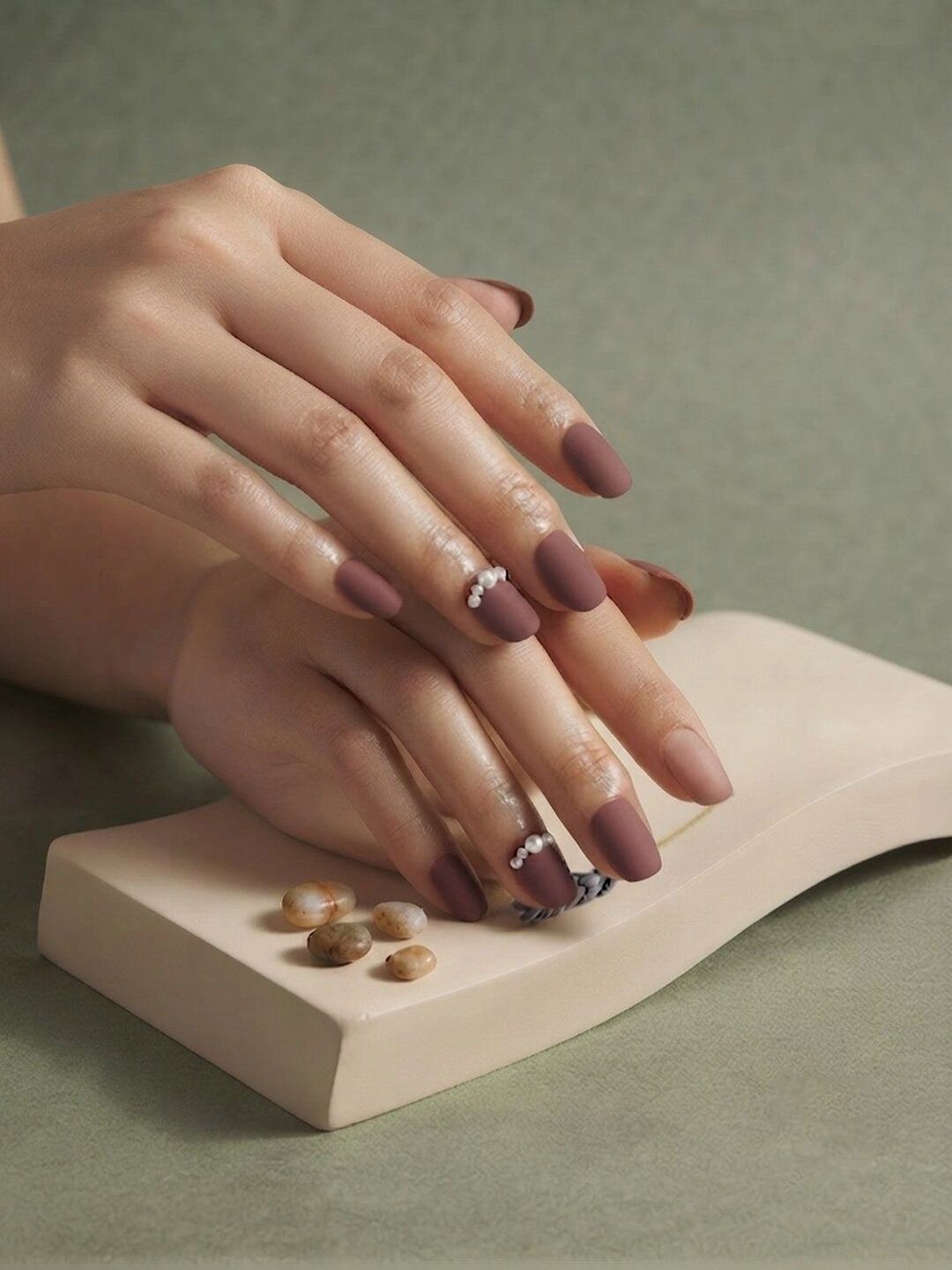 Krelin Set of 24 Pearl Accent Press-On Nail Extensions with Liquid Glue - Coffee Brown-image-26