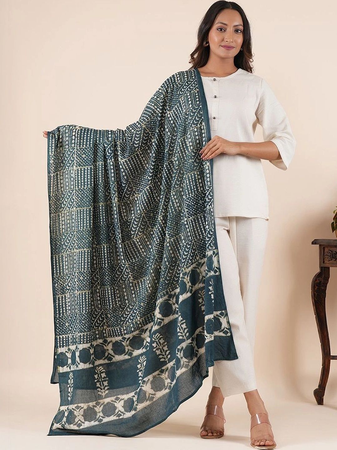 Style Shoes Ethnic Motifs Printed Pure Cotton Batik Dupatta-image-27