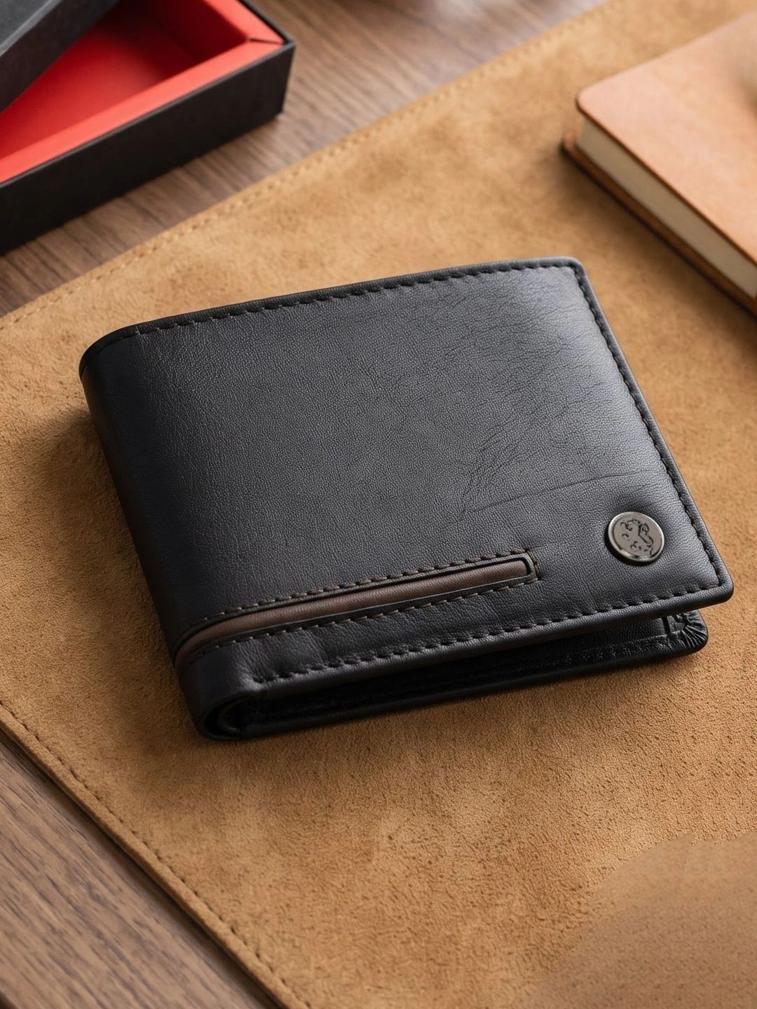 Red Tape Men Leather Bi-Fold Wallet