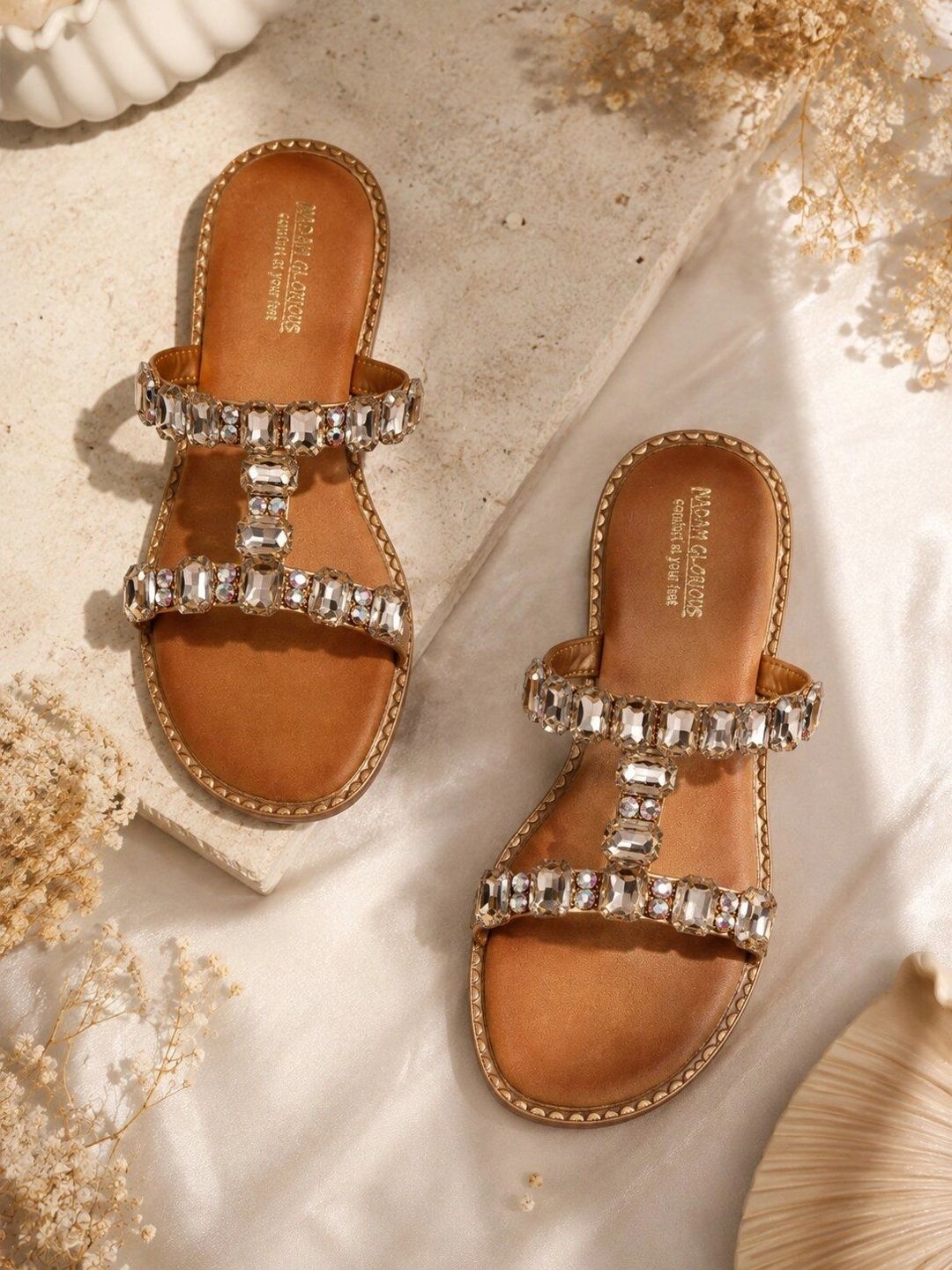 madam glorious Women Embellished Party Open Toe Flats