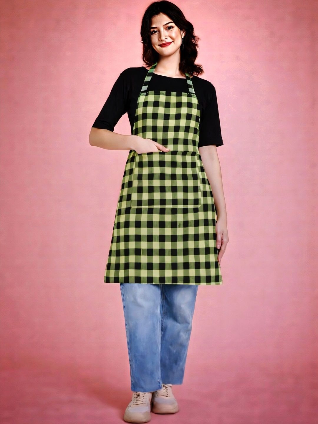 qmato green checked apron with pocket
