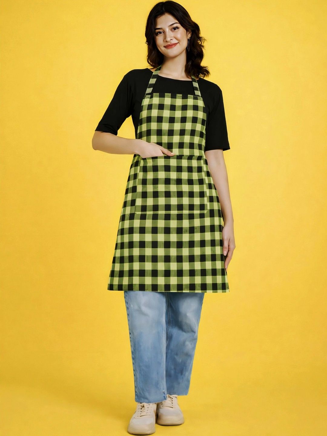 qmato green & black checked apron with pocket