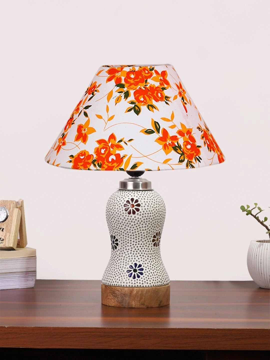 Myntra Elegant Homes Multicoloured Printed Glass Traditional Frusturical Shaped Table Lamp-picture-23