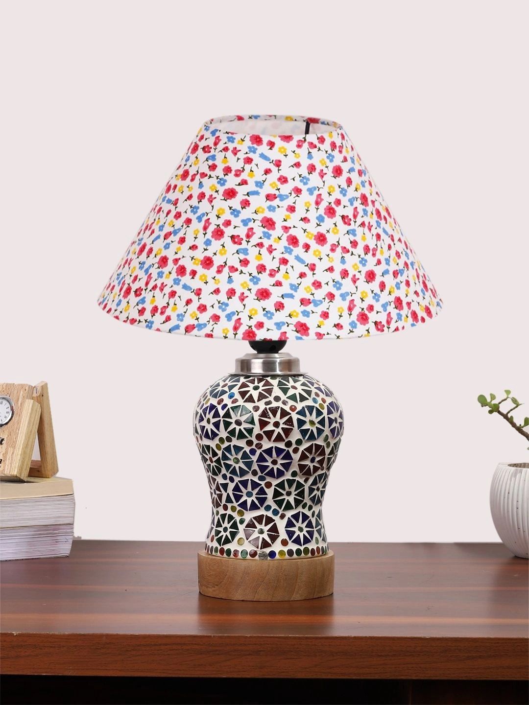 Myntra Elegant Homes Multicoloured Printed Glass Traditional Bell Shaped Table Lamp-picture-15