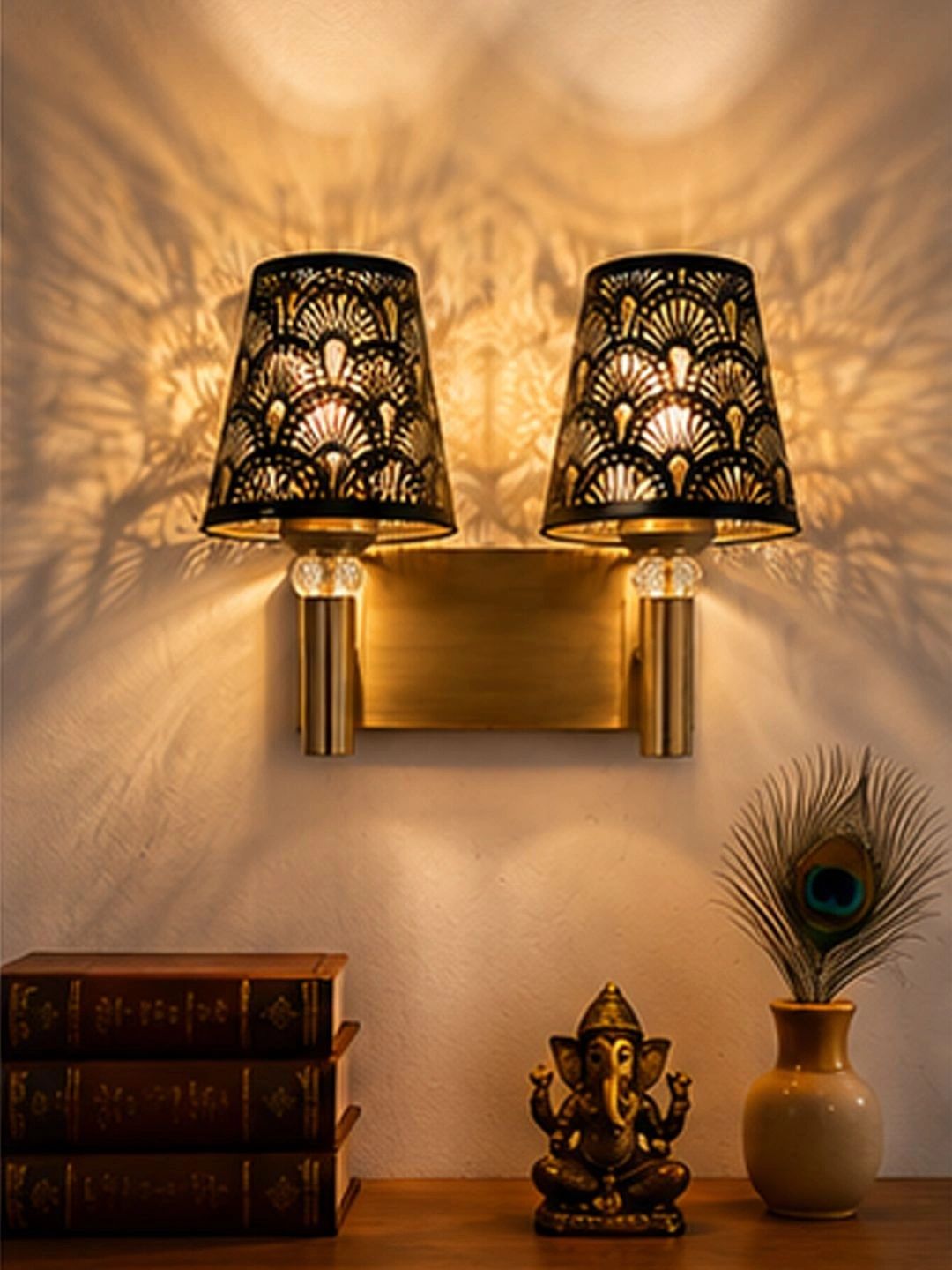 Myntra Elegant Homes Black Metal Contemporary Frustum Shaped Wall Lamp-picture-31