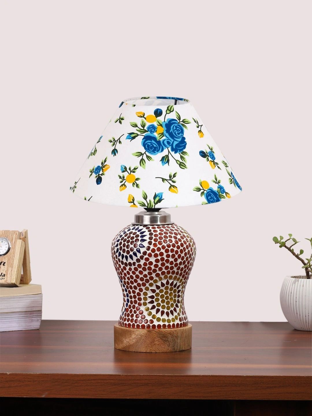 Myntra Elegant Homes Multicoloured Printed Glass Traditional Frusturical Shaped Table Lamp-picture-32