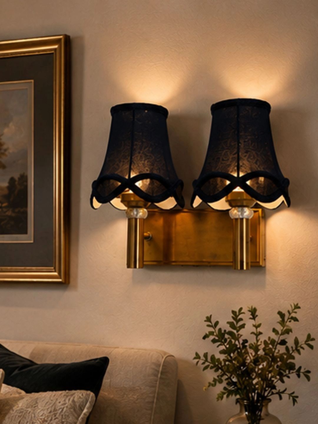 Myntra Elegant Homes Black Textured Metal Traditional Wall Lamp-picture-38