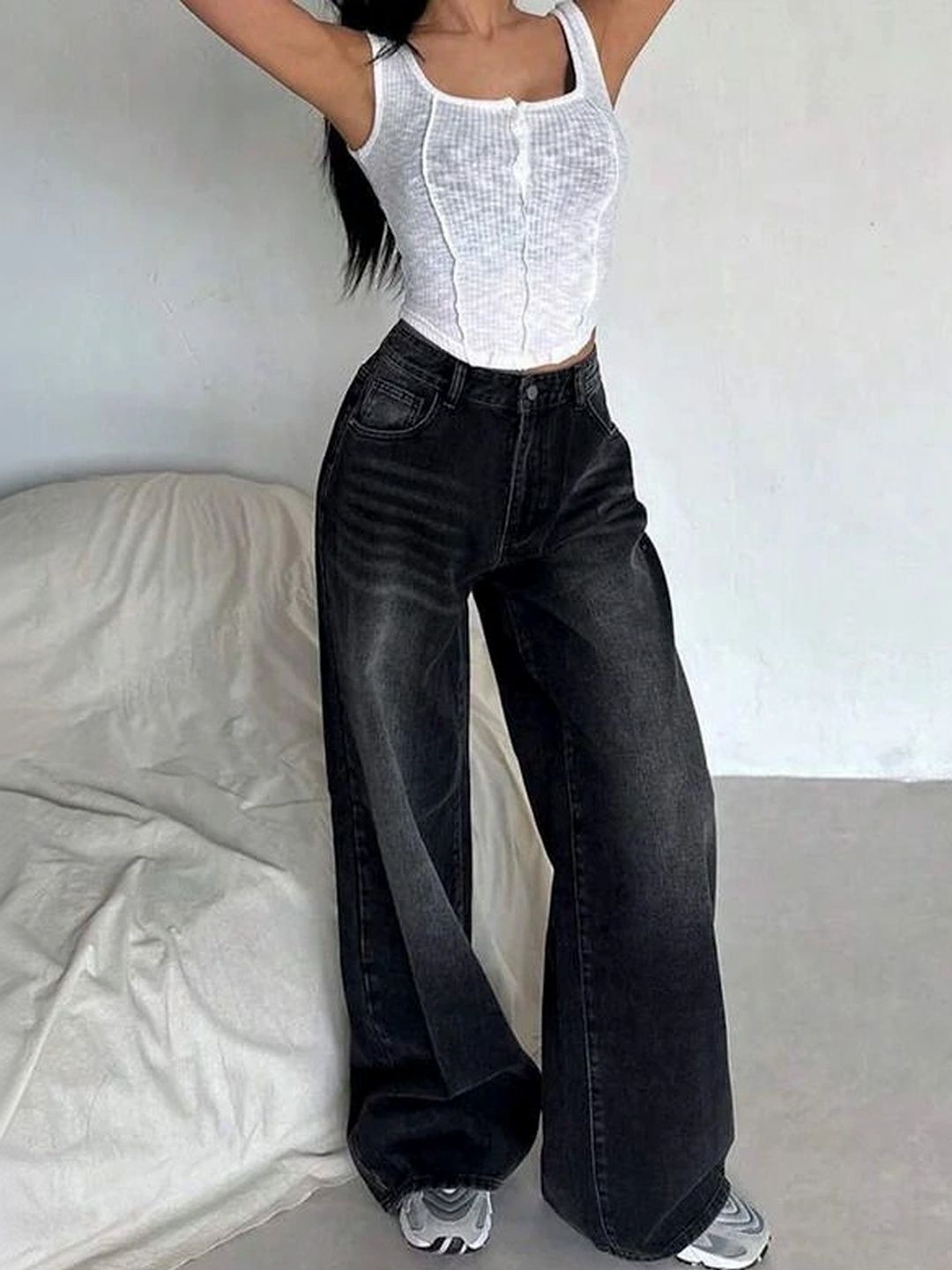 AAV2 Women Relaxed Fit High-Rise Low Distress Stretchable Jeans-picture-19