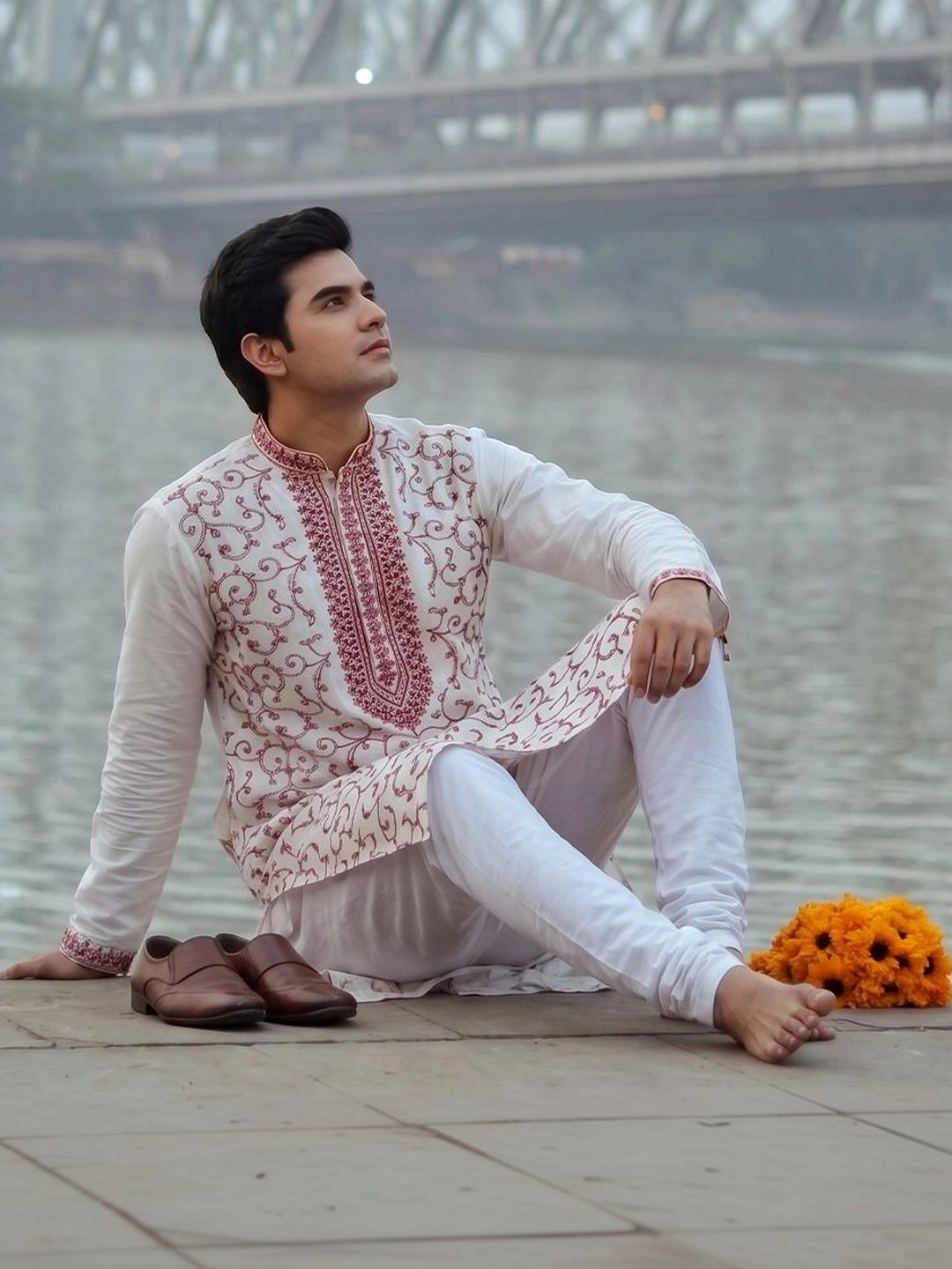 SOURAGYA Men Ethnic Motifs Embroidered Thread Work Kurta-picture-14
