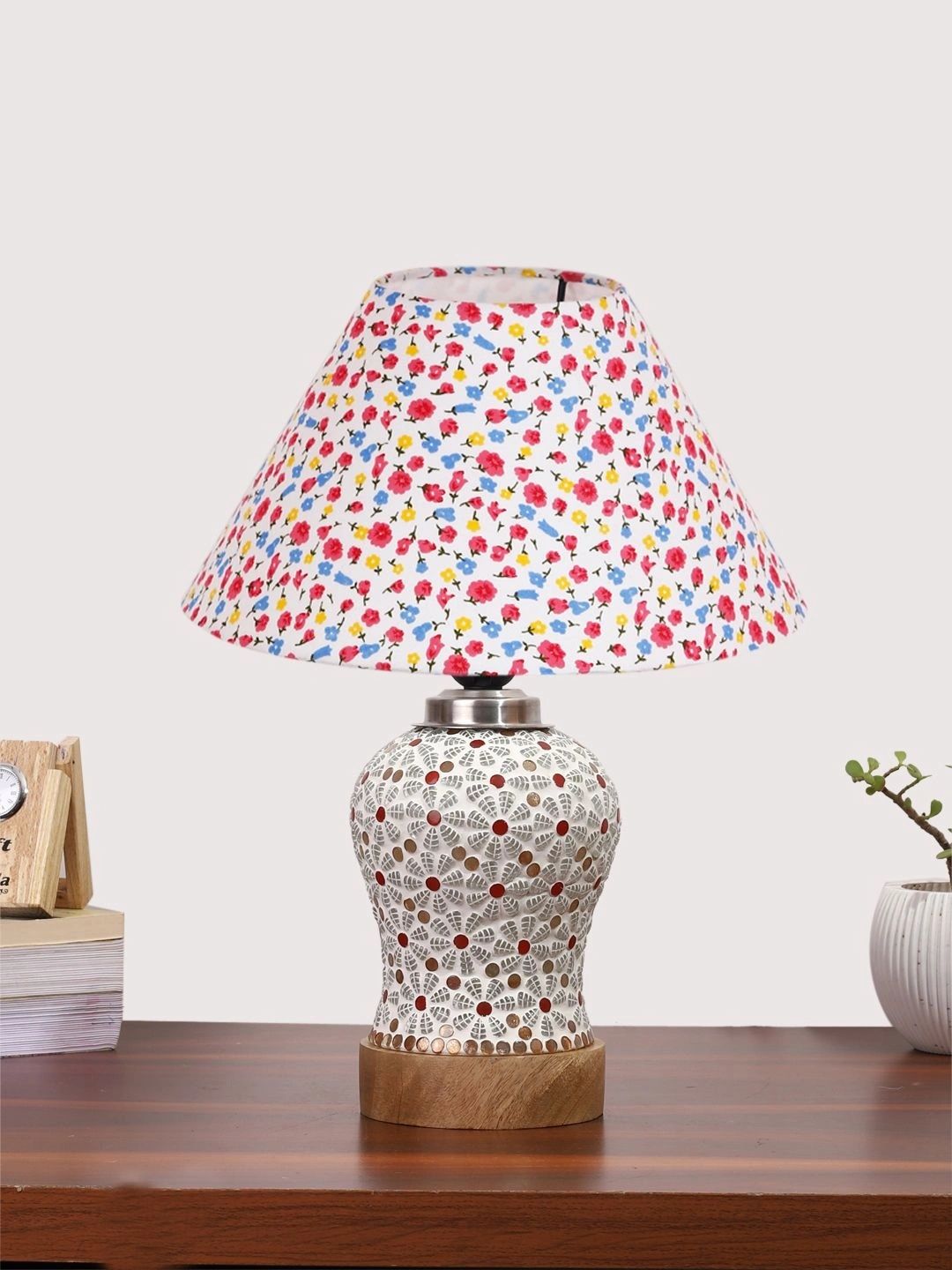 Myntra Elegant Homes White Glass Traditional Abstract Shaped Table Lamp-picture-25