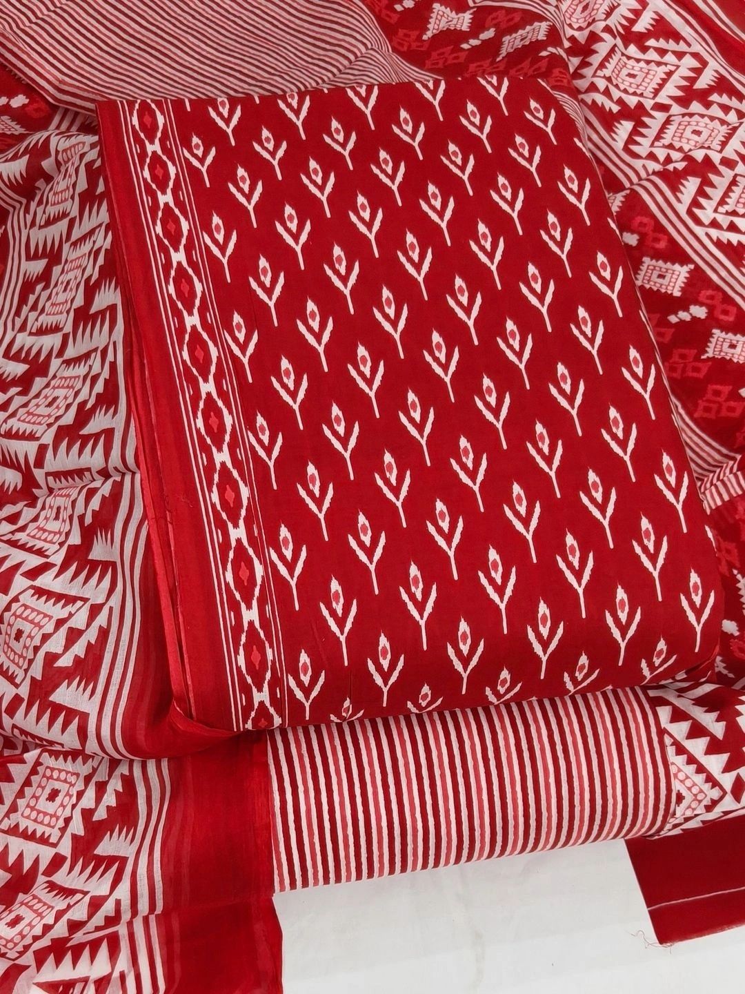 DRAVINAM Trends Printed Pure Cotton Unstitched Dress Material-picture-57