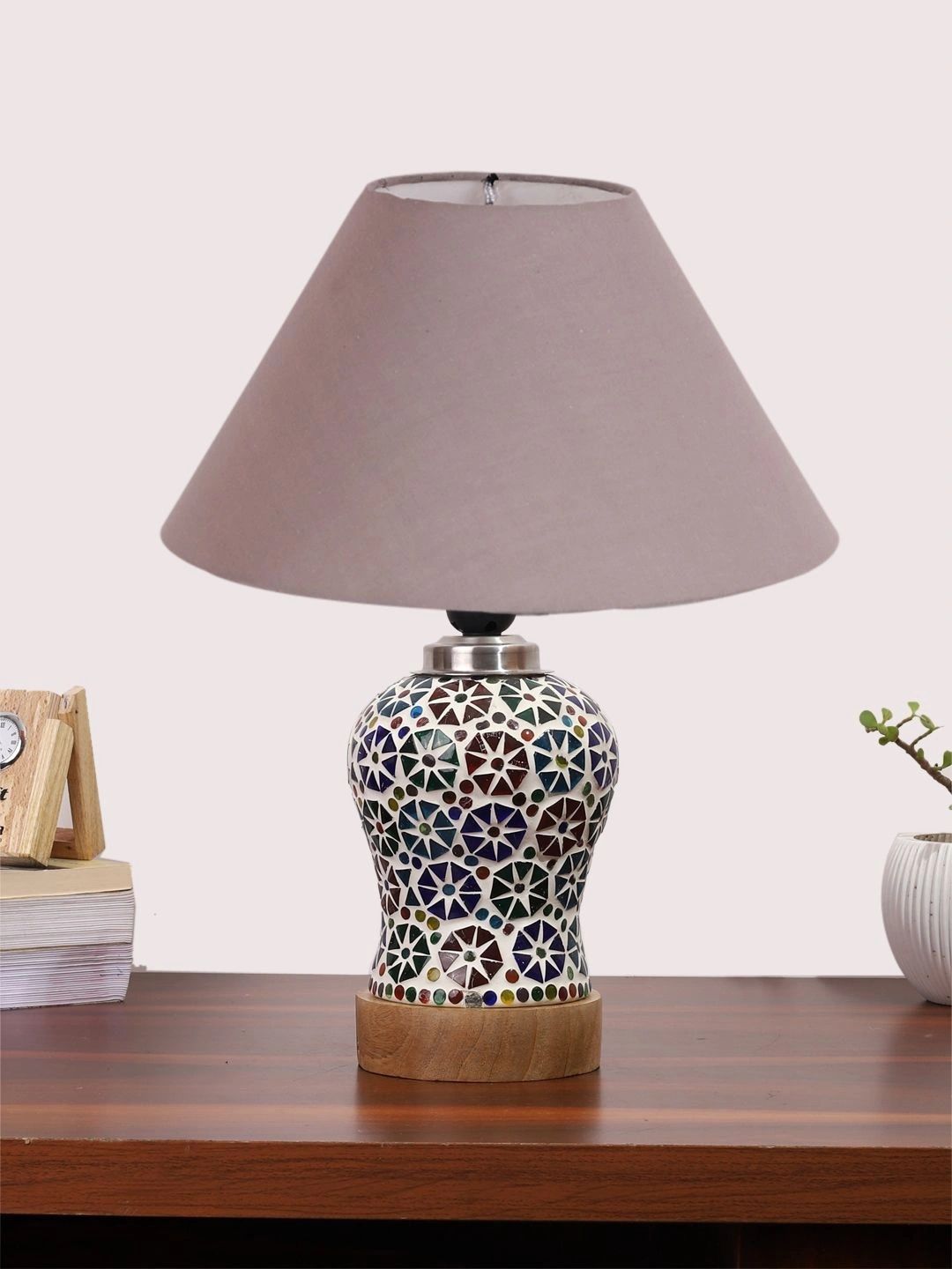 Myntra Elegant Homes Grey Textured Glass Traditional Frusturical Shaped Table Lamp-picture-20